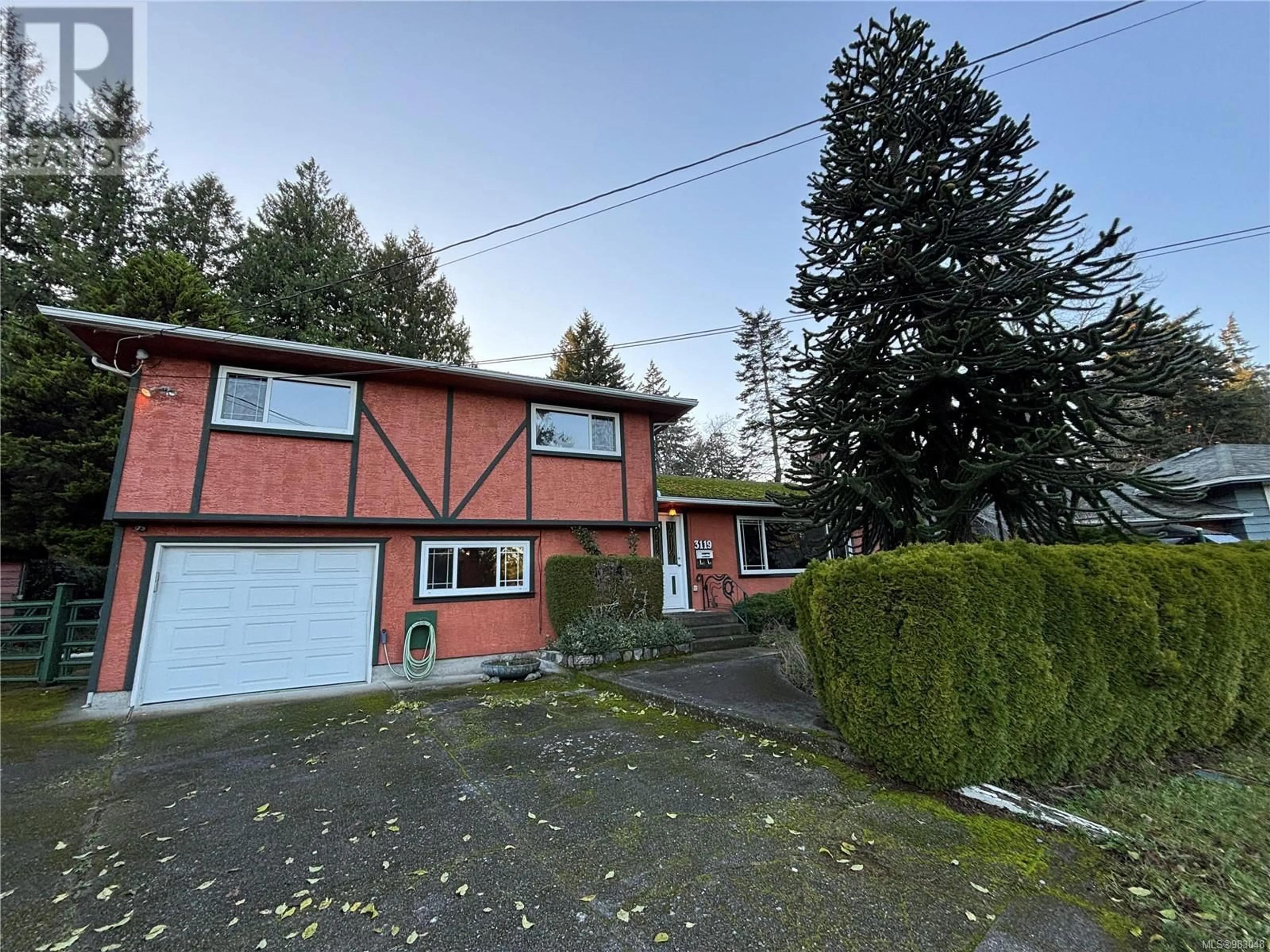 A pic from outside/outdoor area/front of a property/back of a property/a pic from drone, street for 3119 Parlow Pl, Colwood British Columbia V9C1N9