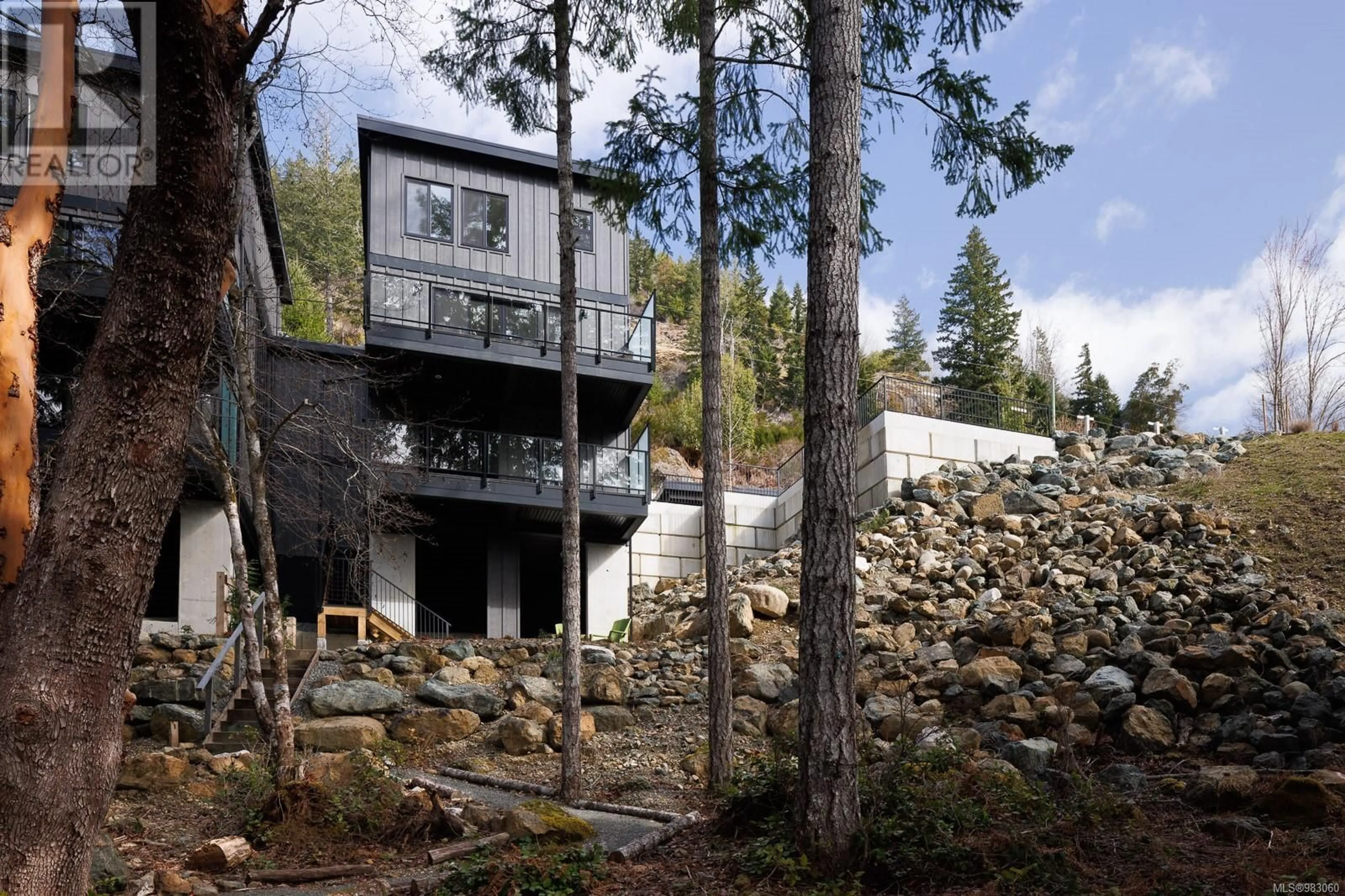 Unknown for 1 - 7470 COTTAGE WAY, Lake Cowichan British Columbia V0R2G1