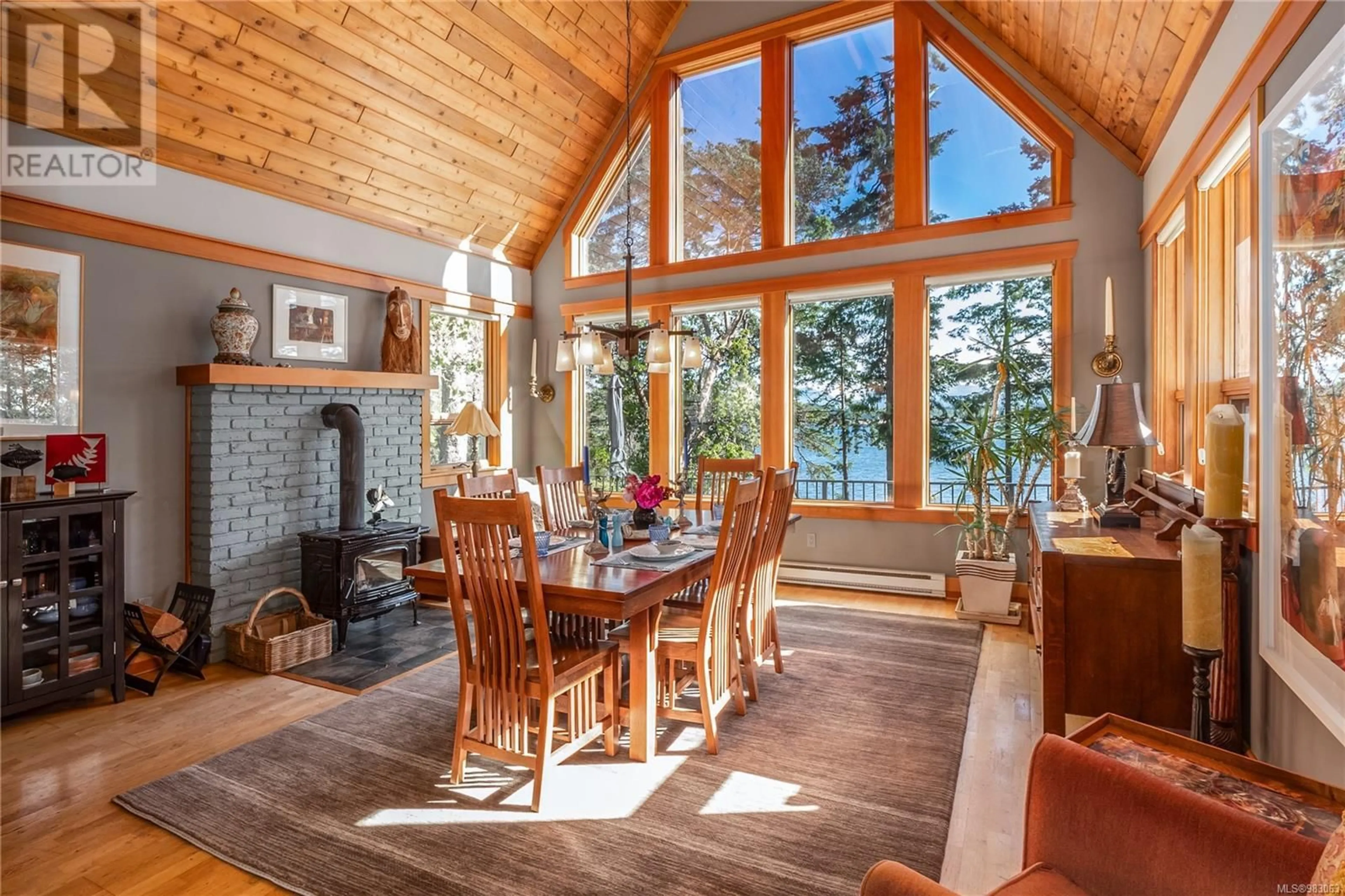 Dining room, unknown for 225 Sea Meadow Dr, Gabriola Island British Columbia V0R1X2