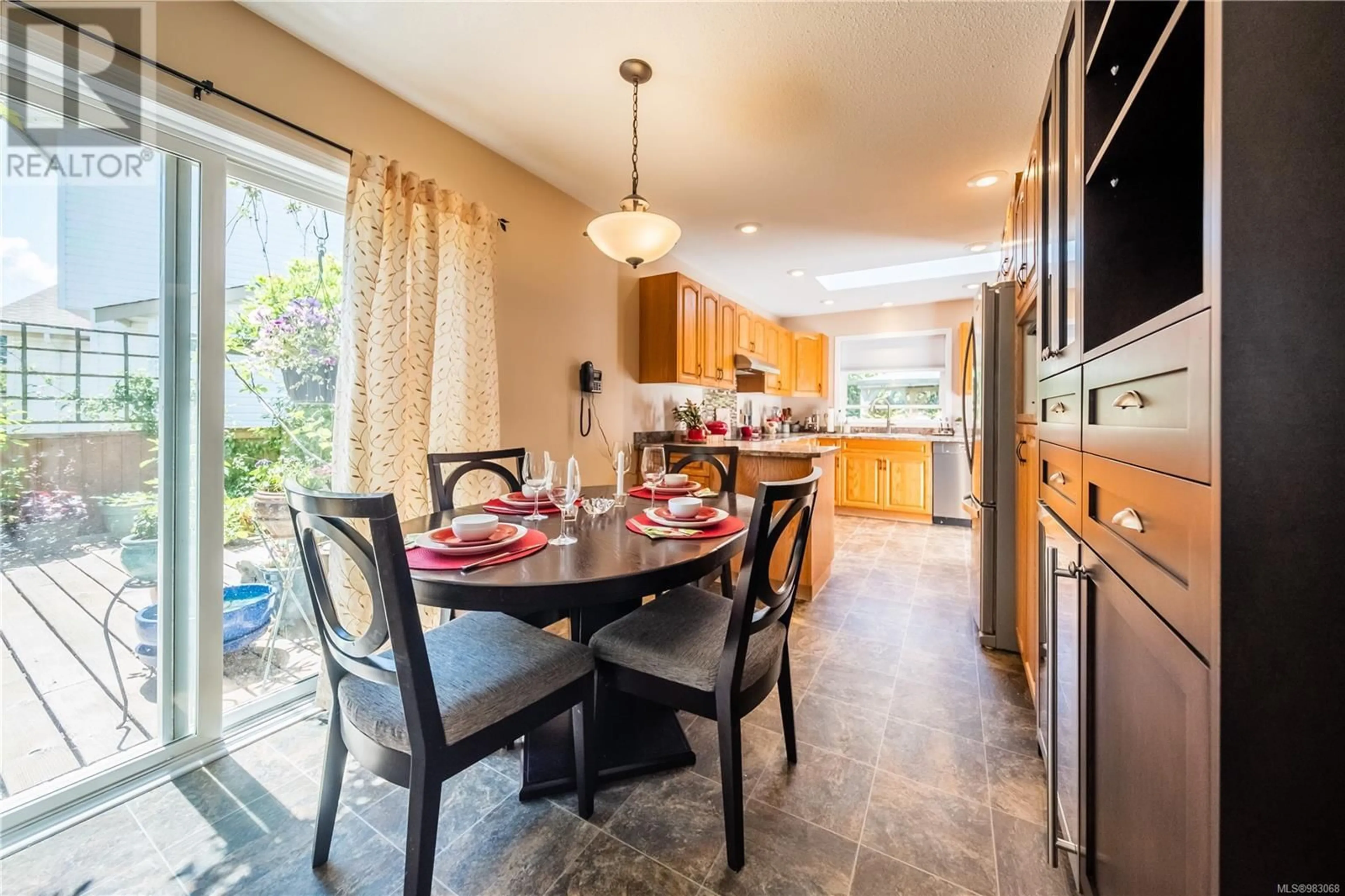 Open concept kitchen, ceramic/tile floor for 5905 Broadway Rd, Nanaimo British Columbia V9V1E5