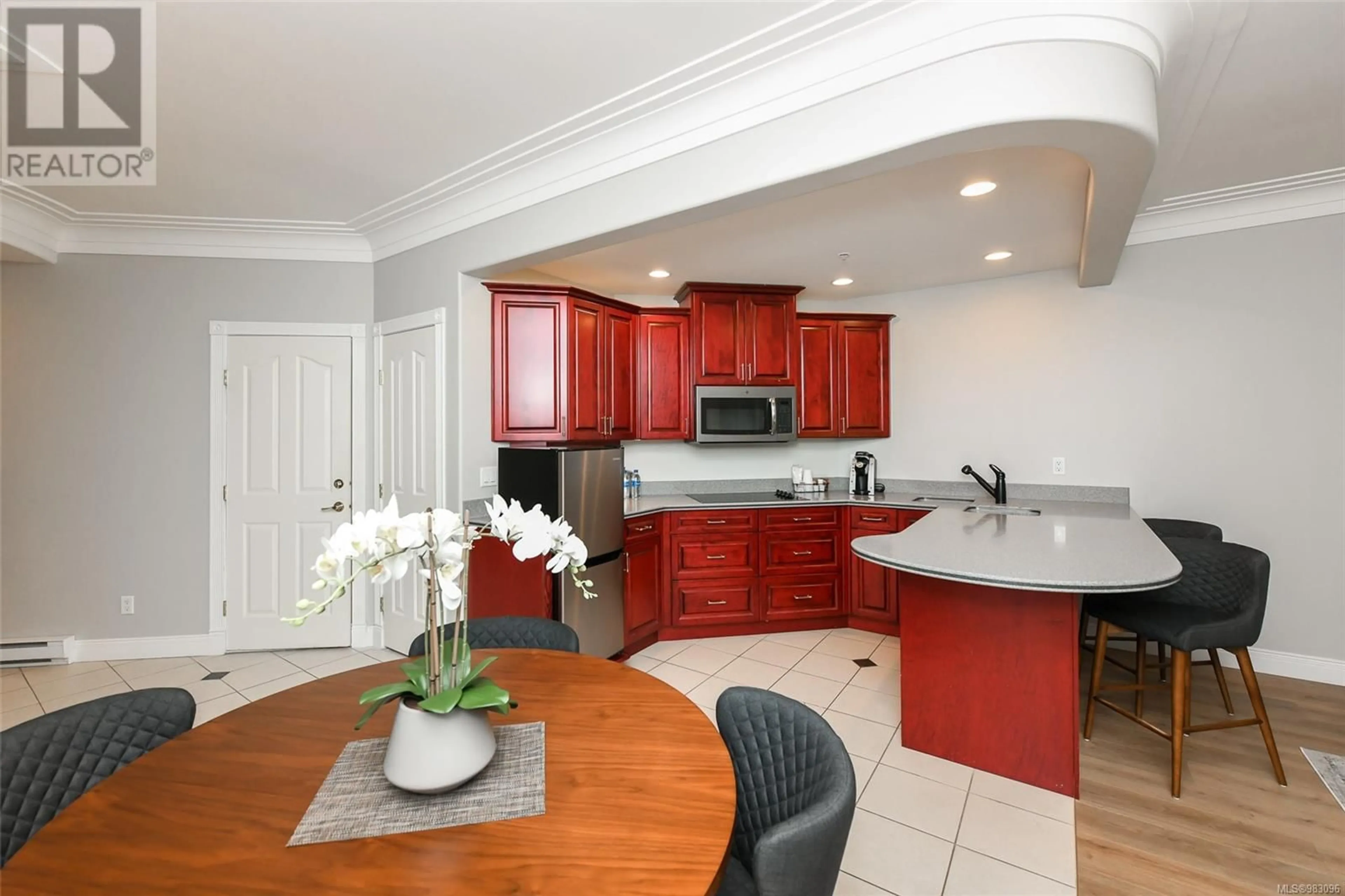 Open concept kitchen, ceramic/tile floor for 507/508C 366 Clubhouse Dr, Courtenay British Columbia V9N9G3