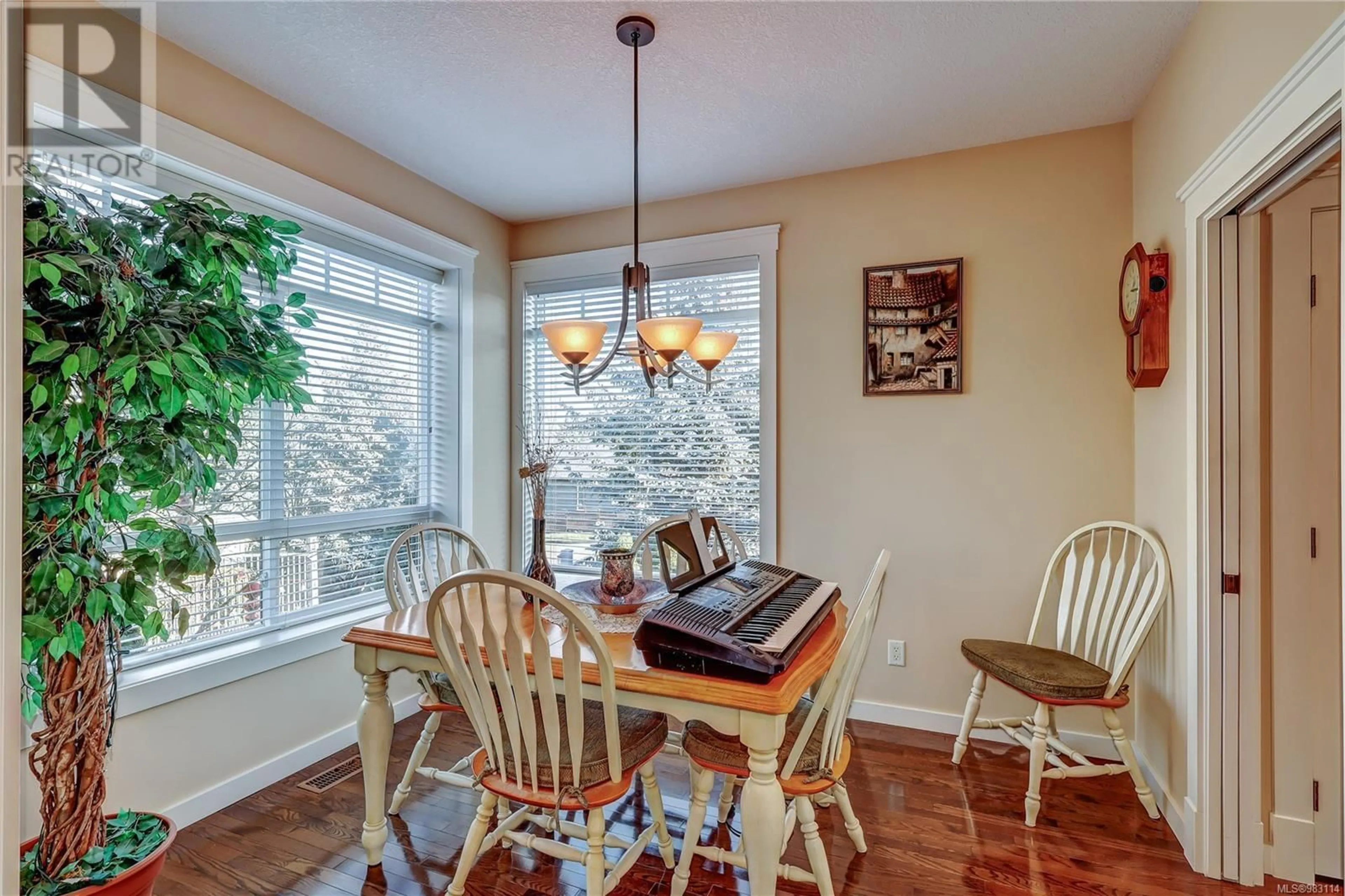 Dining room, unknown for 24 500 Russell Rd, Ladysmith British Columbia V9G1W3