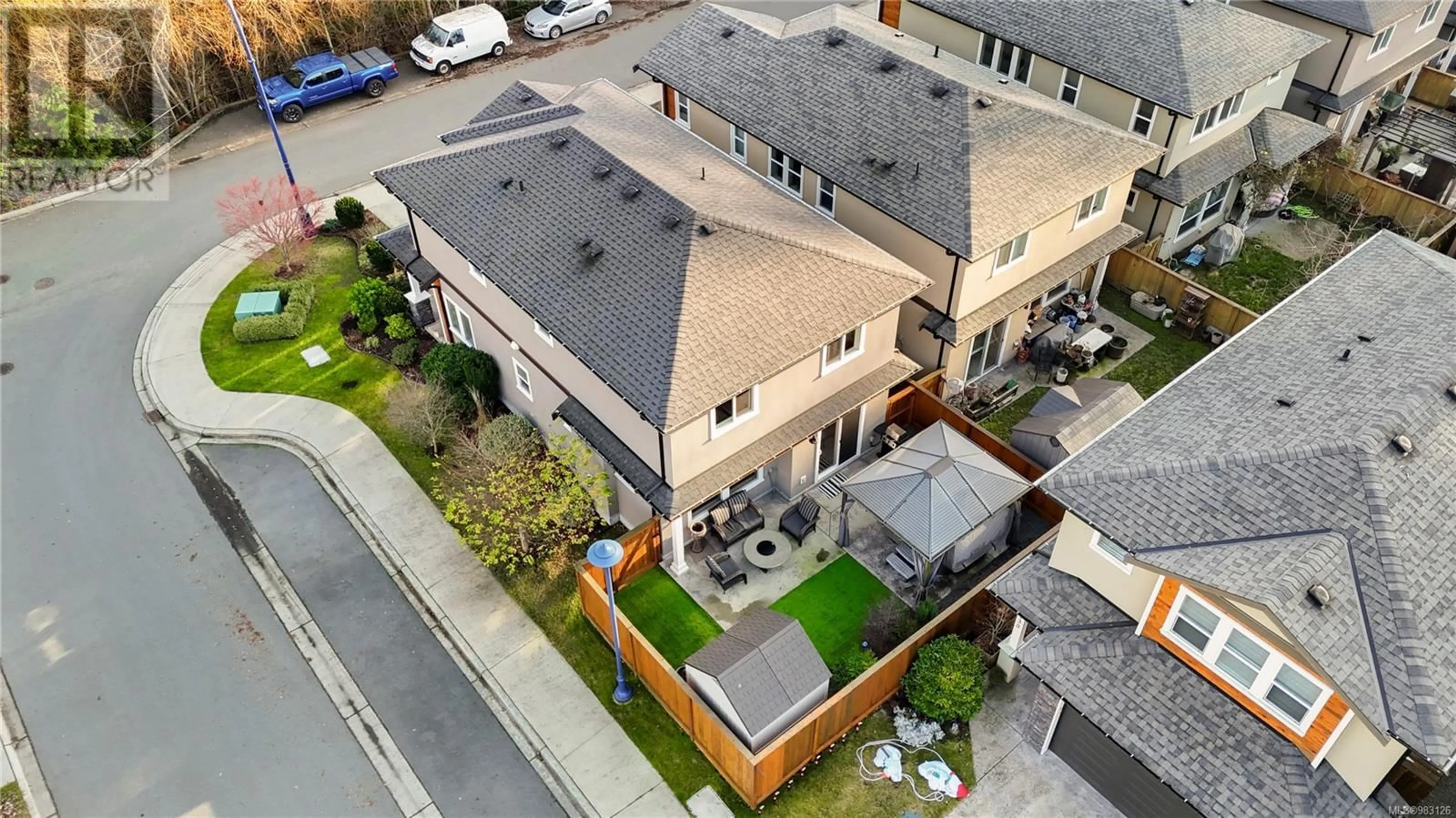 A pic from outside/outdoor area/front of a property/back of a property/a pic from drone, street for 1121 Trailside Pl, Langford British Columbia V9C0K2