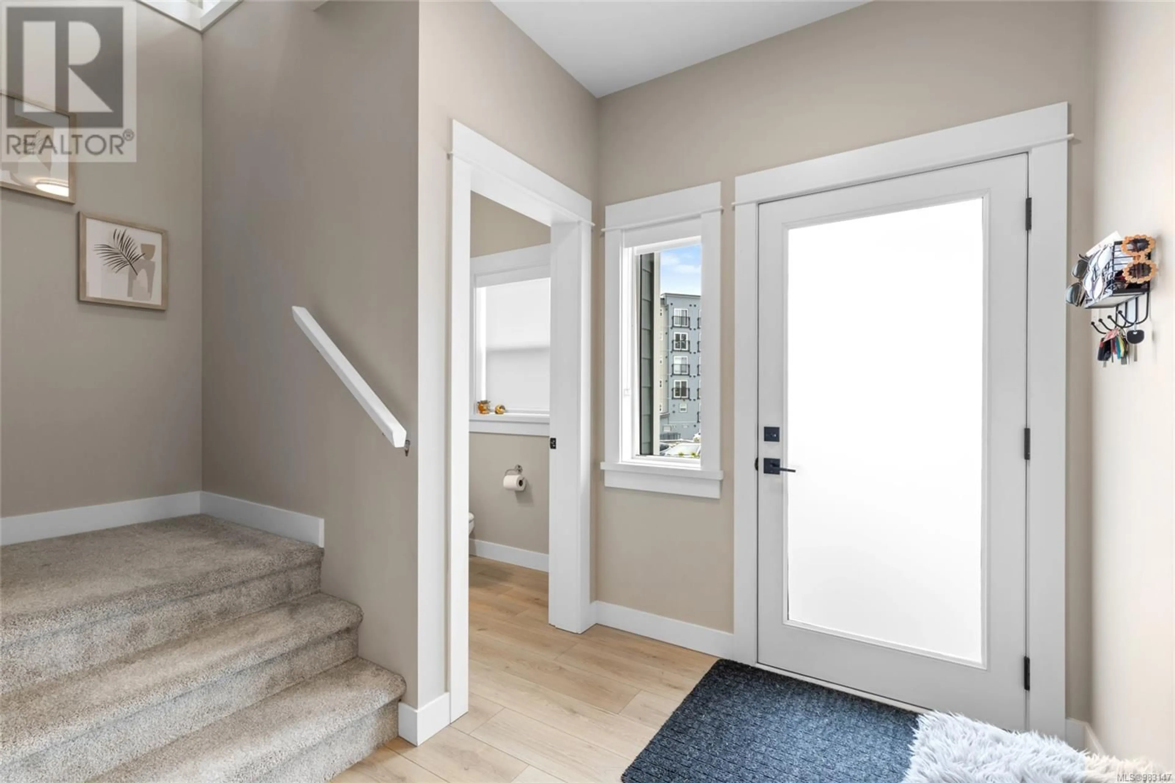 Indoor entryway for 1923 West Park Lane, View Royal British Columbia V9B3R9