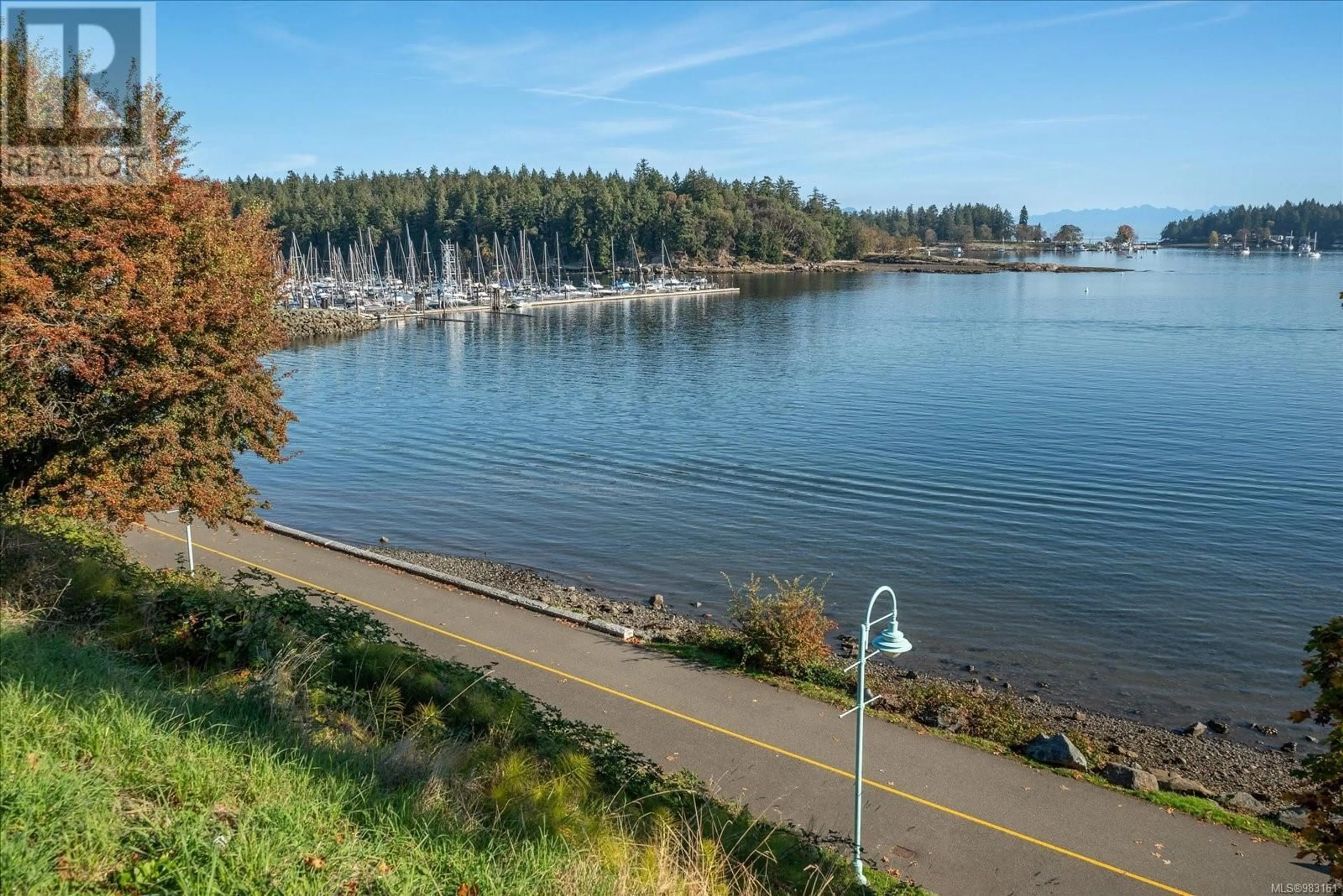 A pic from outside/outdoor area/front of a property/back of a property/a pic from drone, water/lake/river/ocean view for 101 145 Newcastle Ave, Nanaimo British Columbia V9S4H7