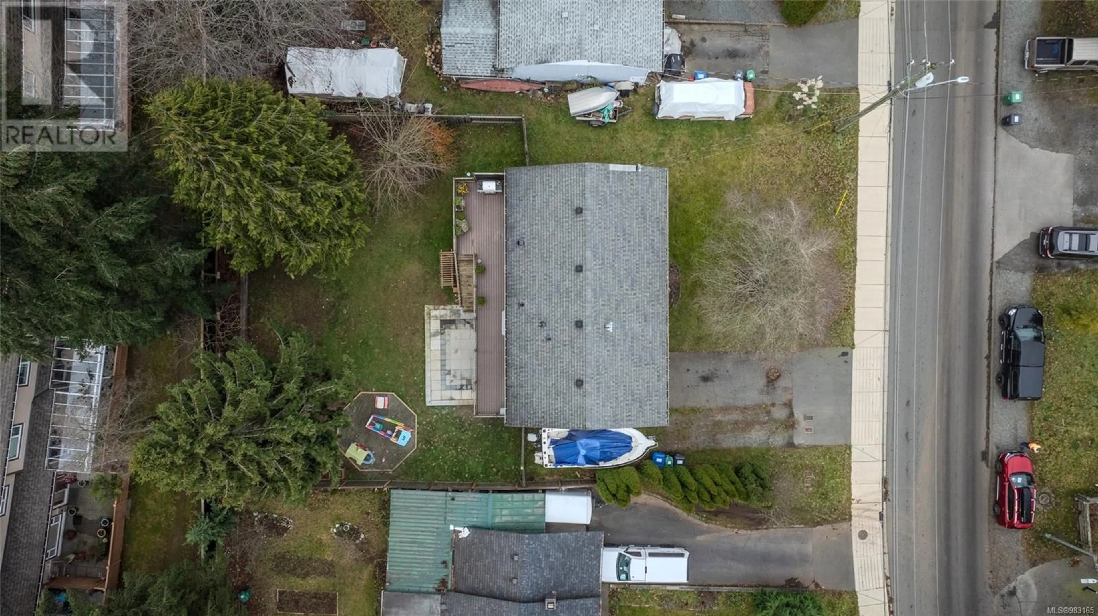 A pic from outside/outdoor area/front of a property/back of a property/a pic from drone, street for 1636 Caspers Way, Nanaimo British Columbia V9S1K1