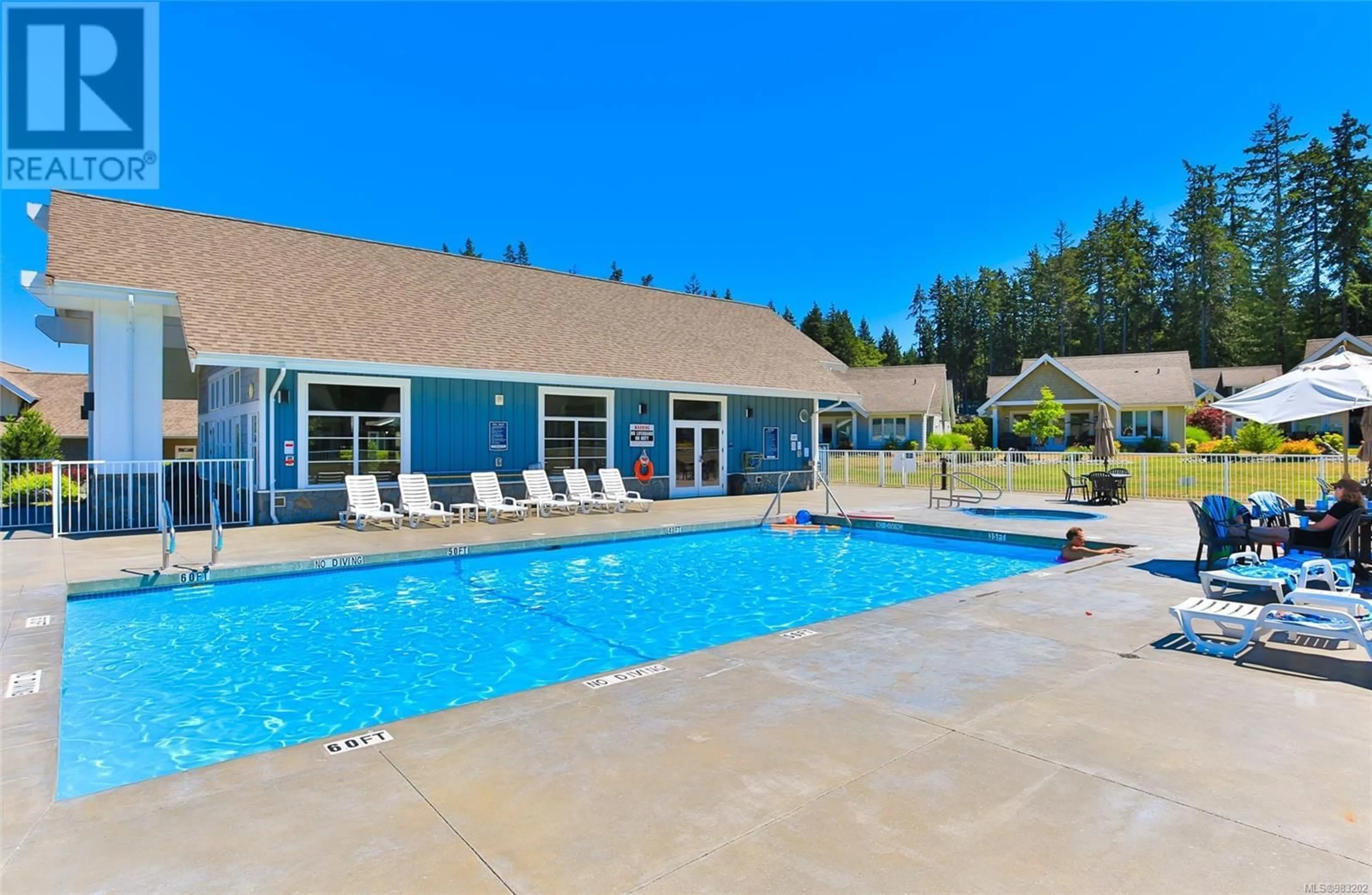 Pool for 15 5251 Island Hwy W, Qualicum Beach British Columbia V9K2C1