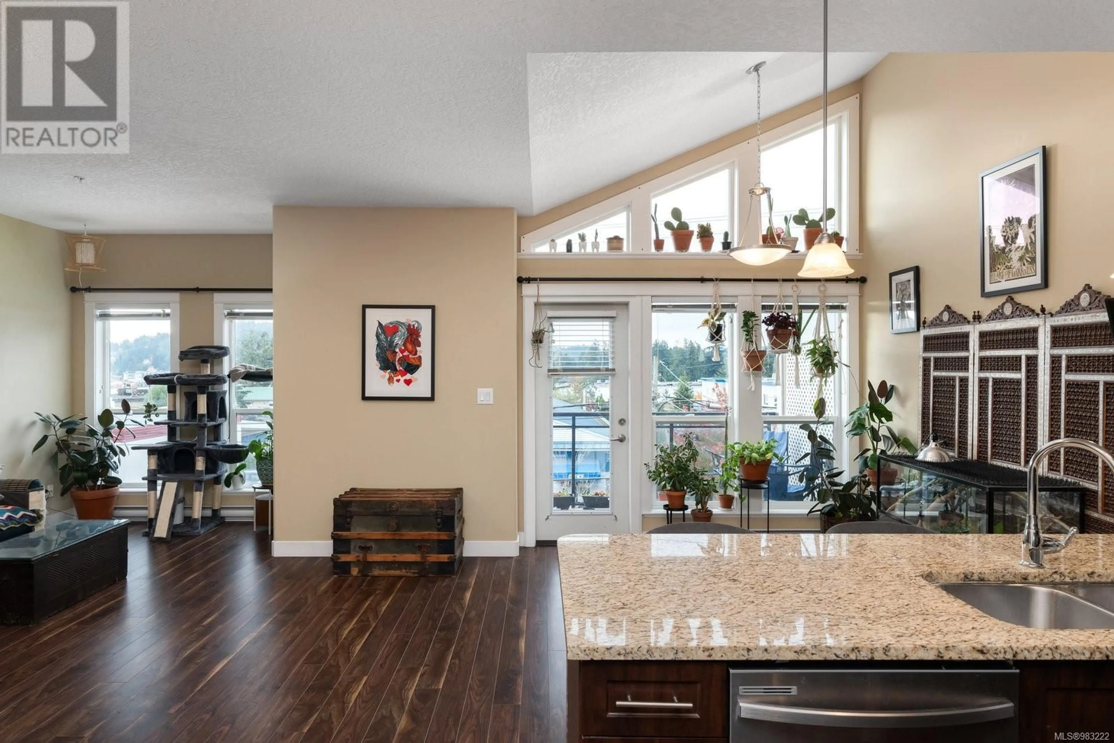 Open concept kitchen, ceramic/tile floor for 302 938 Dunford Ave, Langford British Columbia V9B2S3