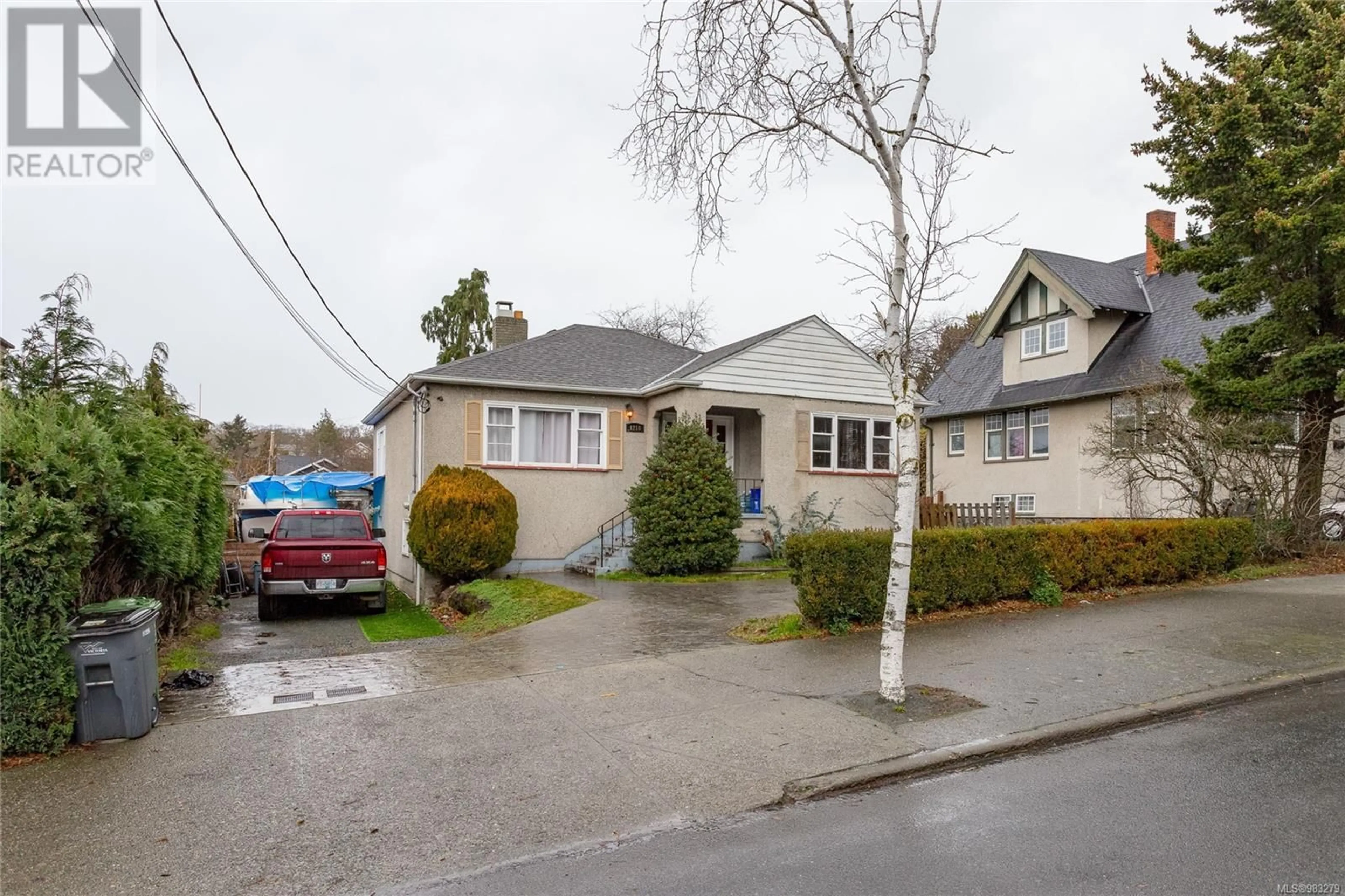 Unknown for 1216 Hillside Ave, Victoria British Columbia V8T2B2