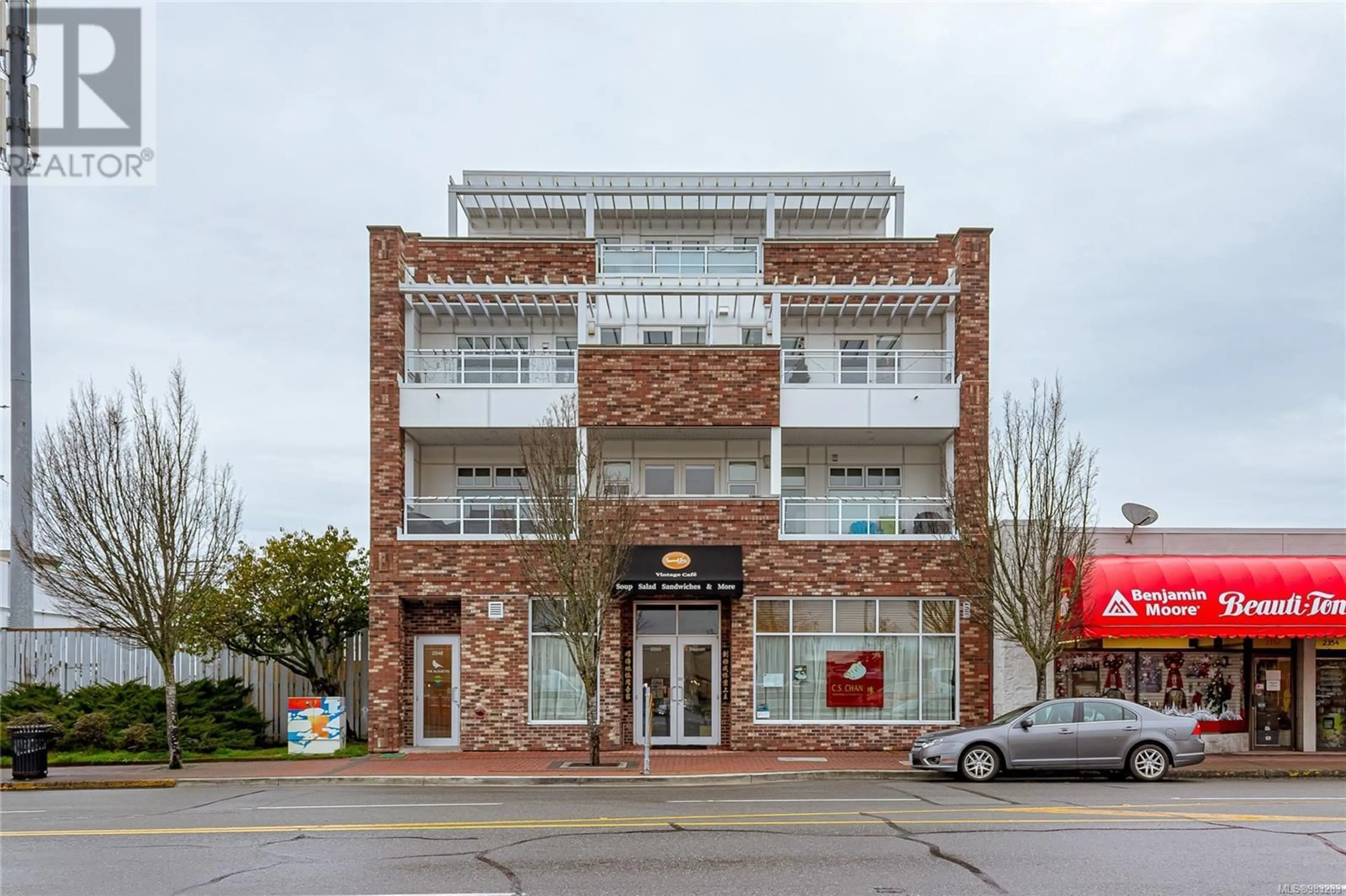 Home with brick exterior material, building for 403 2348 Beacon Ave, Sidney British Columbia V8Y3H9