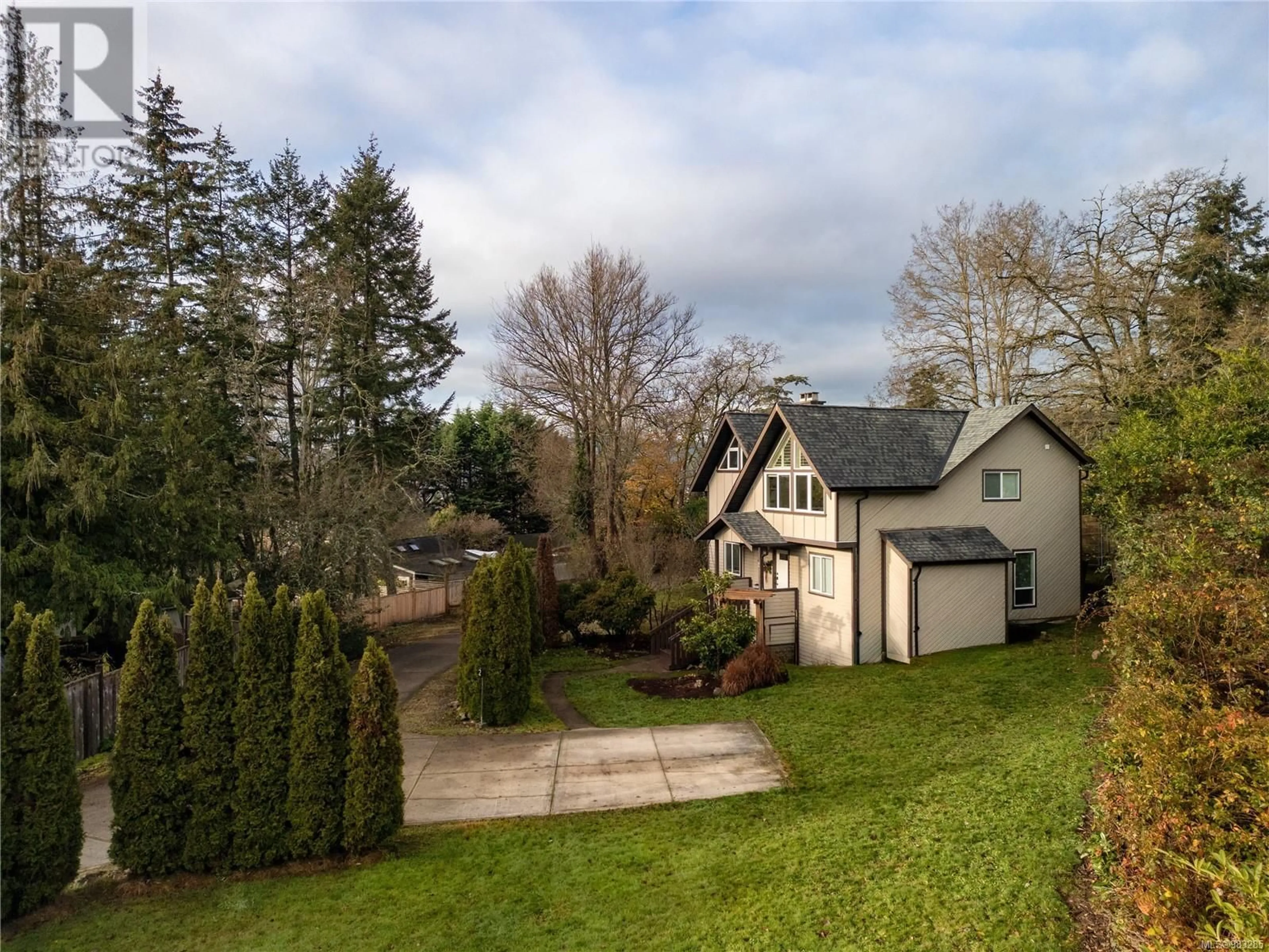 A pic from outside/outdoor area/front of a property/back of a property/a pic from drone, street for 2 Hobbit Lane, View Royal British Columbia V8Z5C7