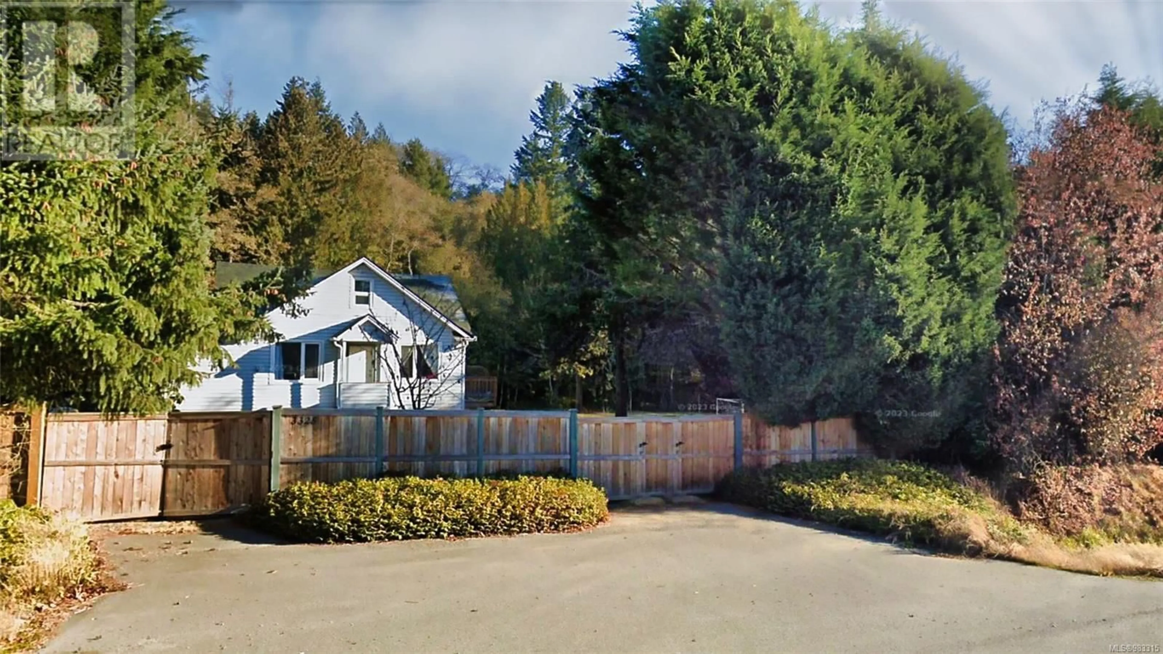 A pic from outside/outdoor area/front of a property/back of a property/a pic from drone, unknown for 3325 Trans Canada Hwy, Mill Bay British Columbia V8H1E1