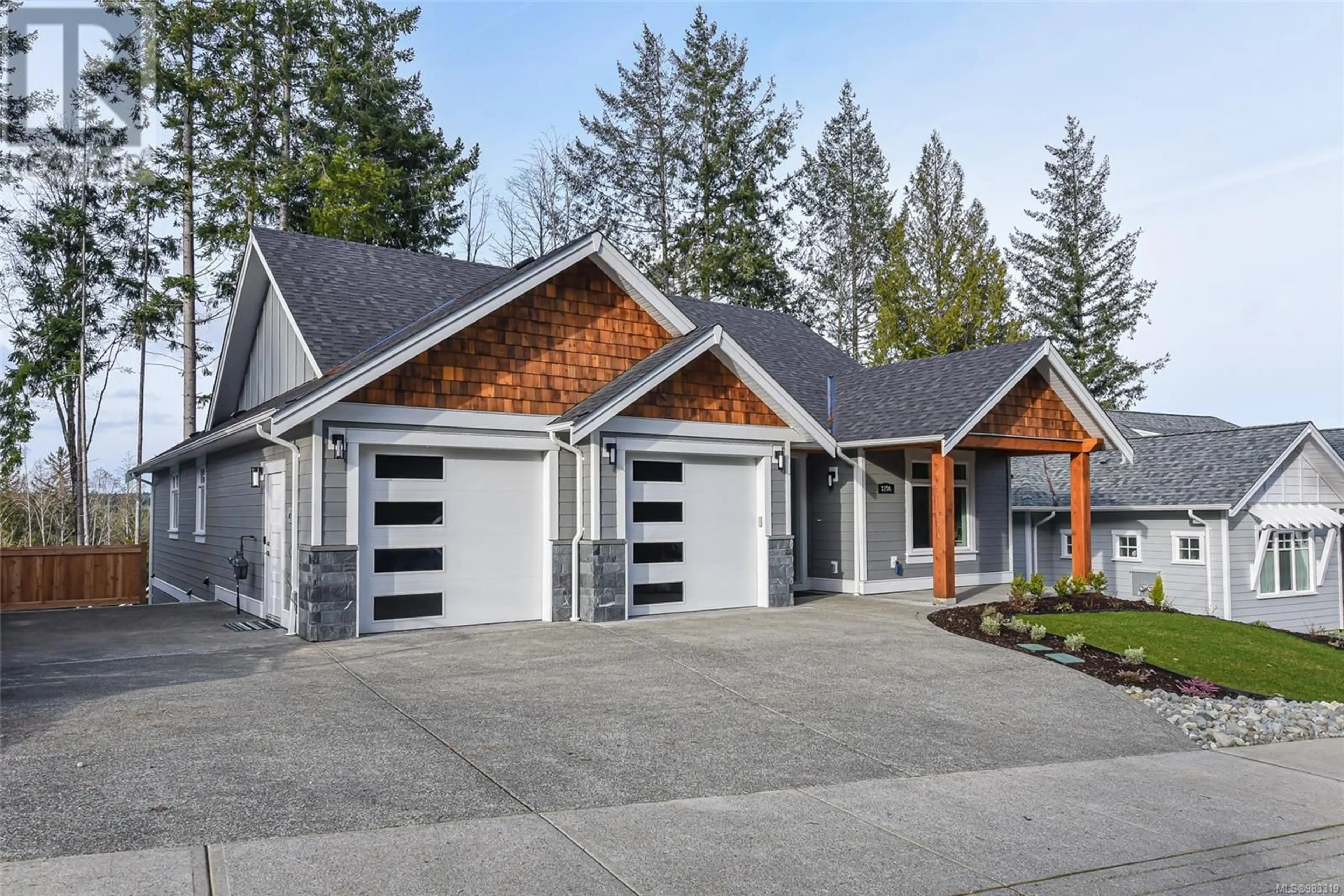 Home with vinyl exterior material, street for 3156 Mission Rd, Courtenay British Columbia V9N3Z9