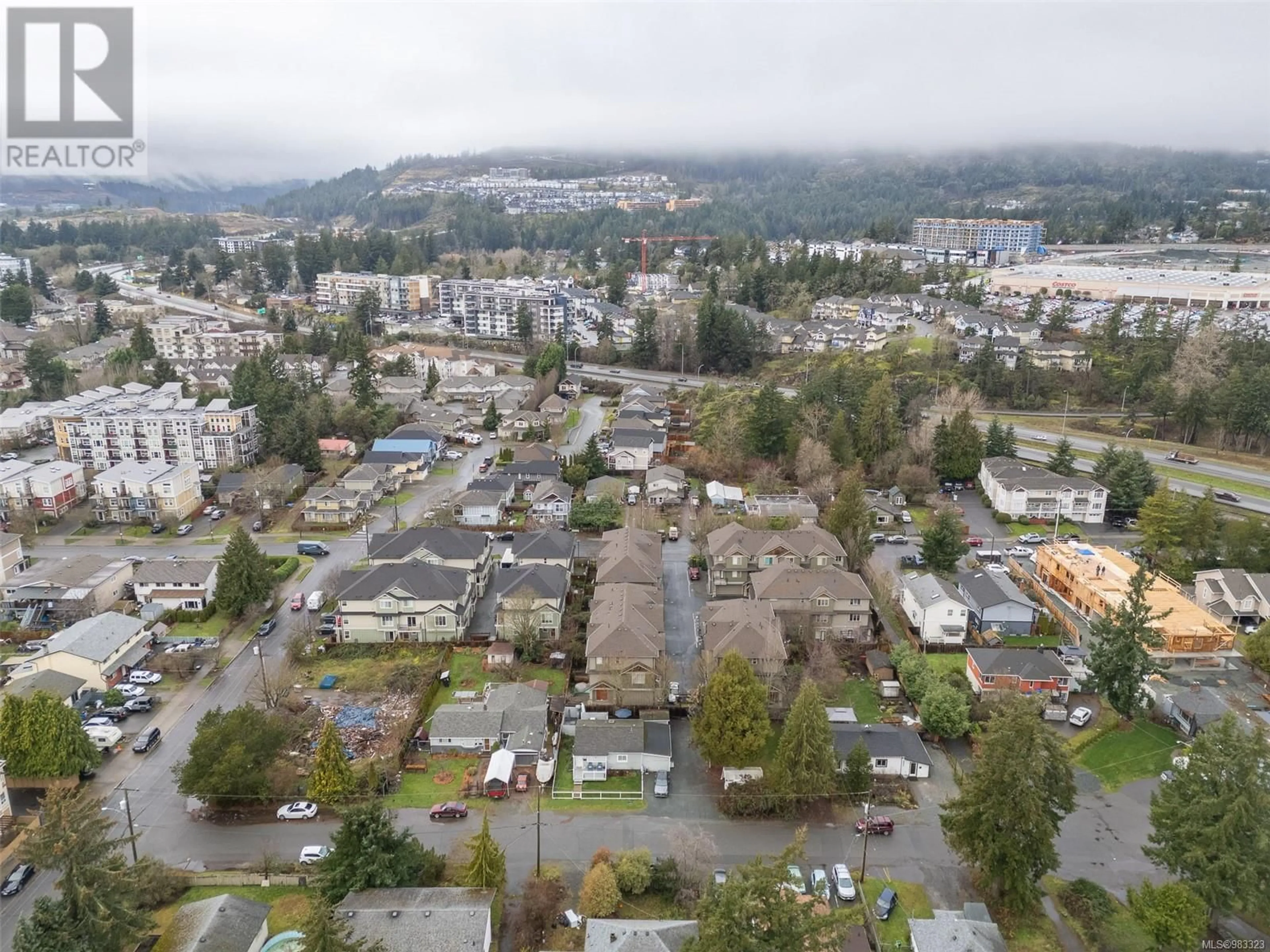 A pic from outside/outdoor area/front of a property/back of a property/a pic from drone, mountain view for 2638 Sunderland Rd, Langford British Columbia V9B3W3