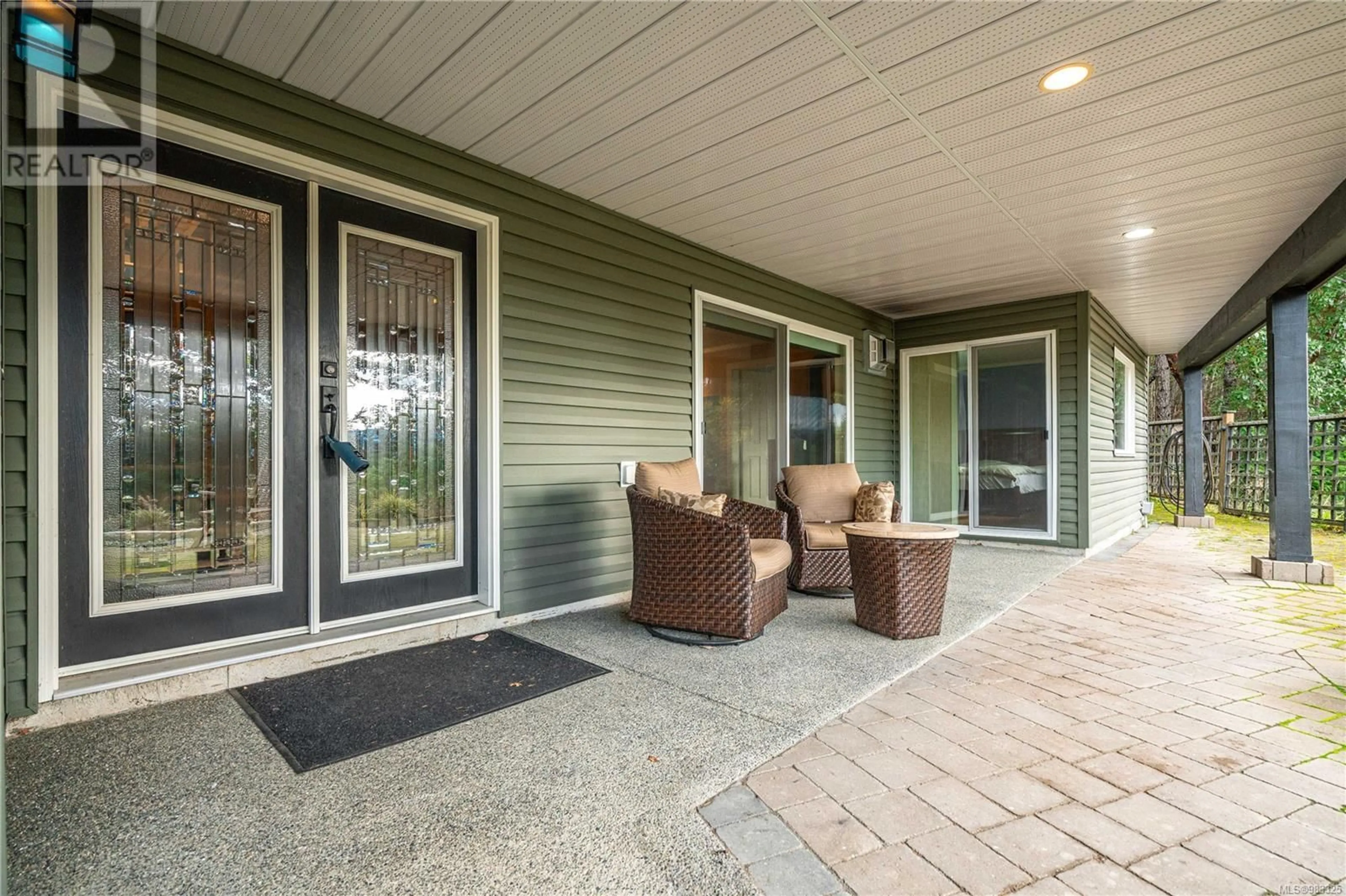 Patio, water/lake/river/ocean view for 1158 Kathleen Dr, Duncan British Columbia V9L5S4