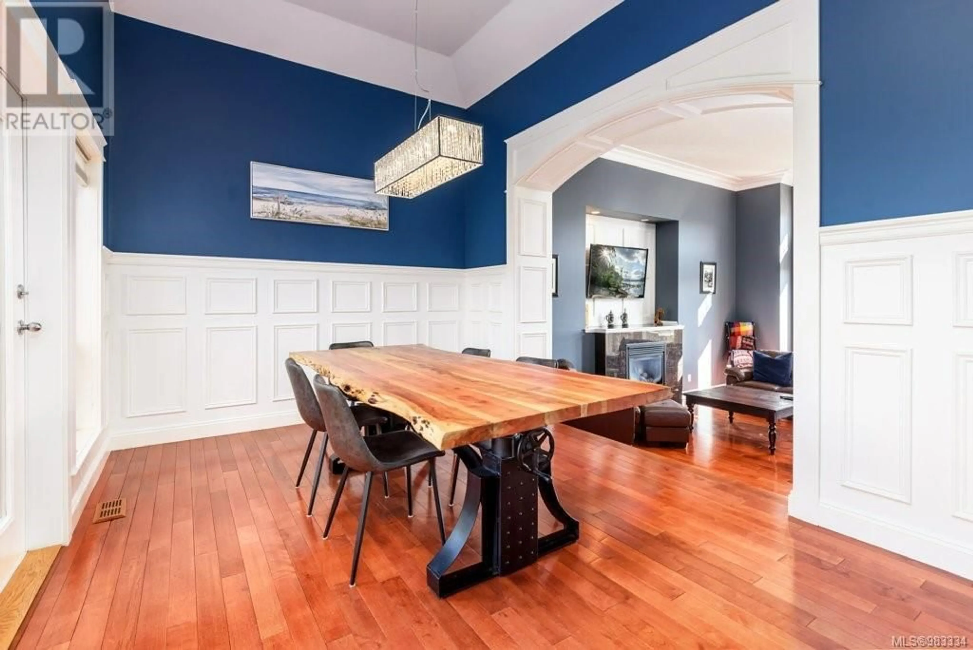 Dining room, wood/laminate floor for 2055 Sussex Dr, Courtenay British Columbia V9N3R3