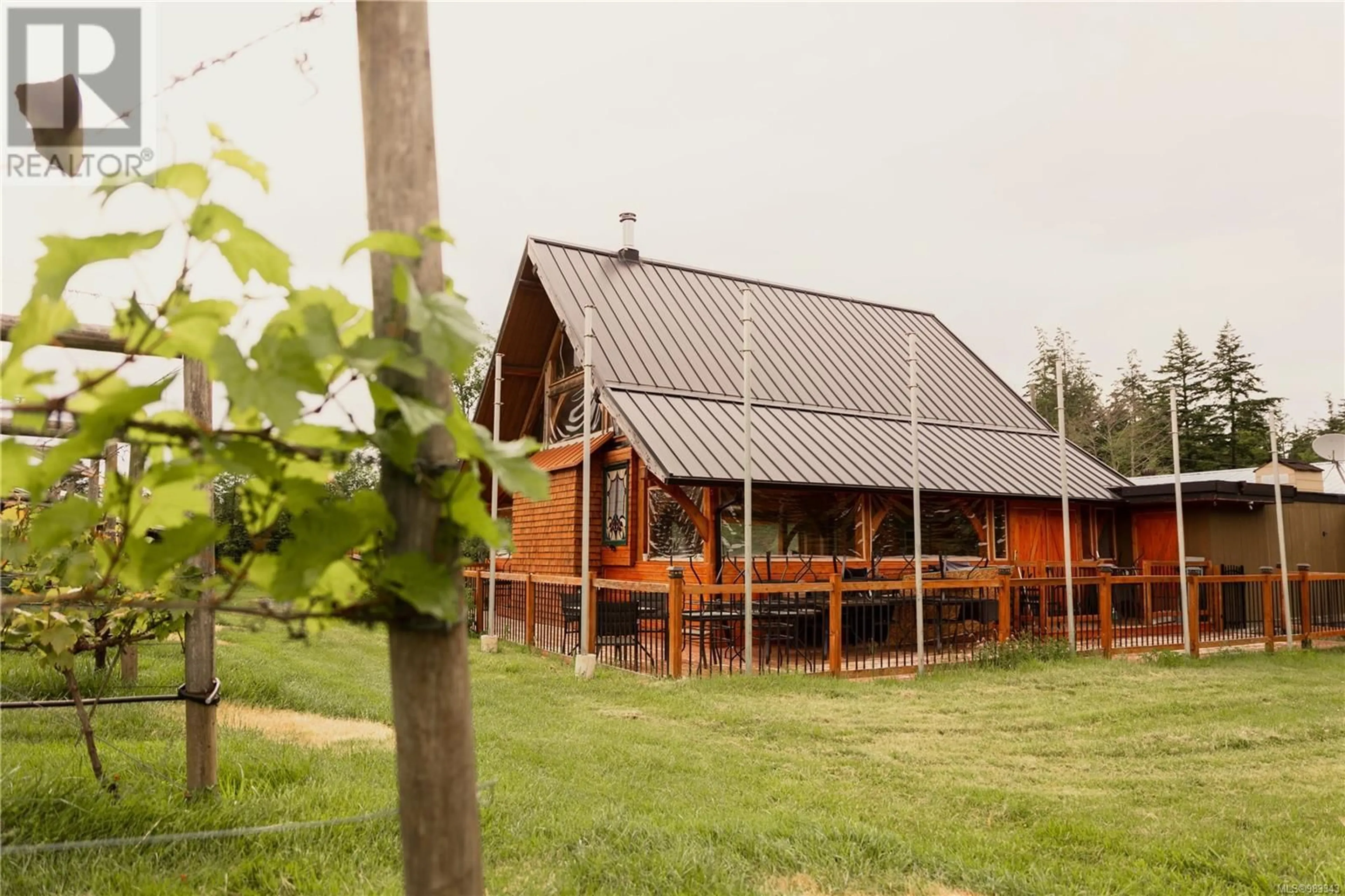 Patio, building for 1885 Central Rd, Hornby Island British Columbia V0R1Z0