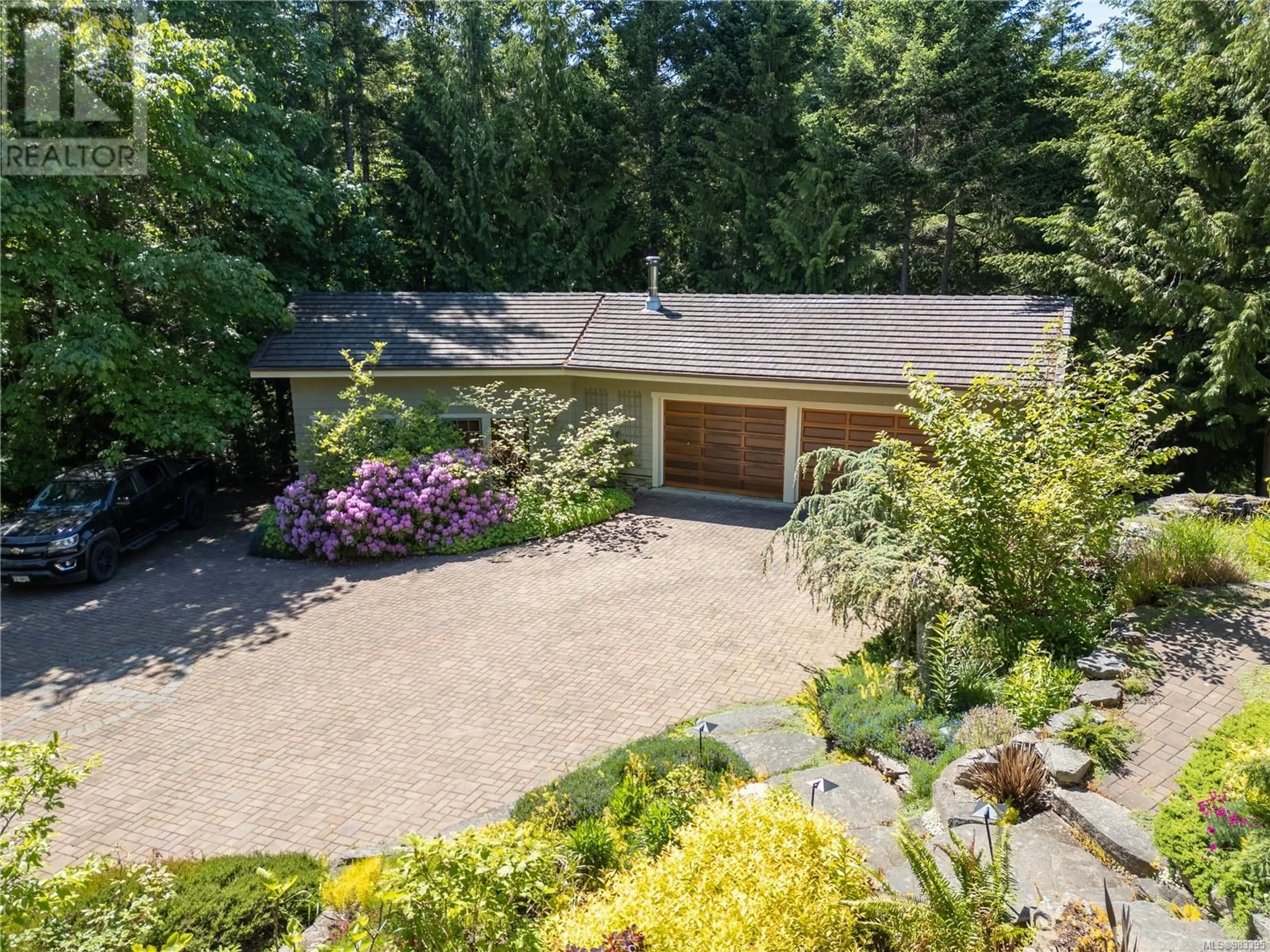 A pic from outside/outdoor area/front of a property/back of a property/a pic from drone, unknown for 2640-2660 Kevan Dr, Gabriola Island British Columbia V0R1X7