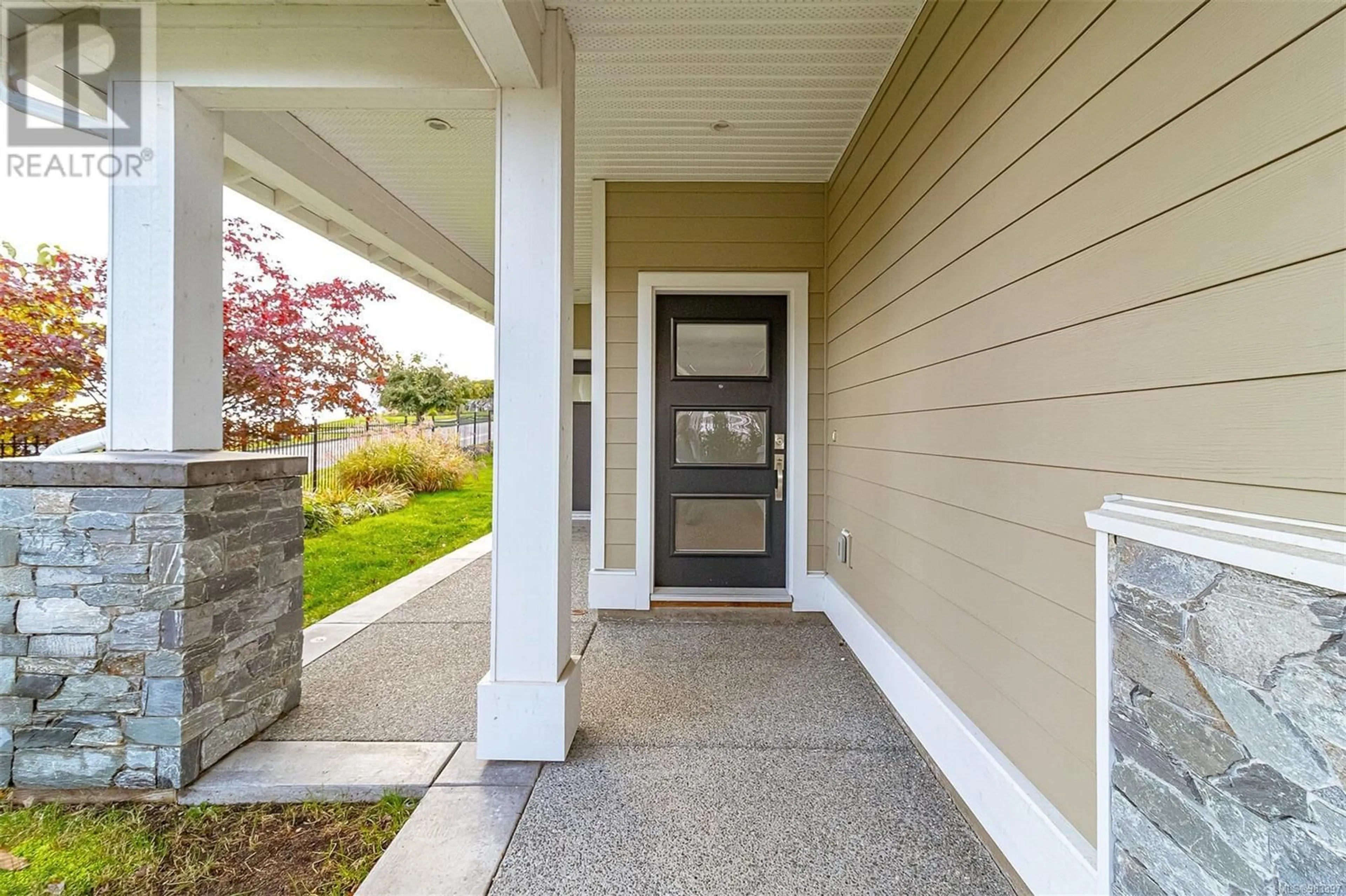 Indoor entryway for 1241 Rockhampton Close, Langford British Columbia V9B6X4