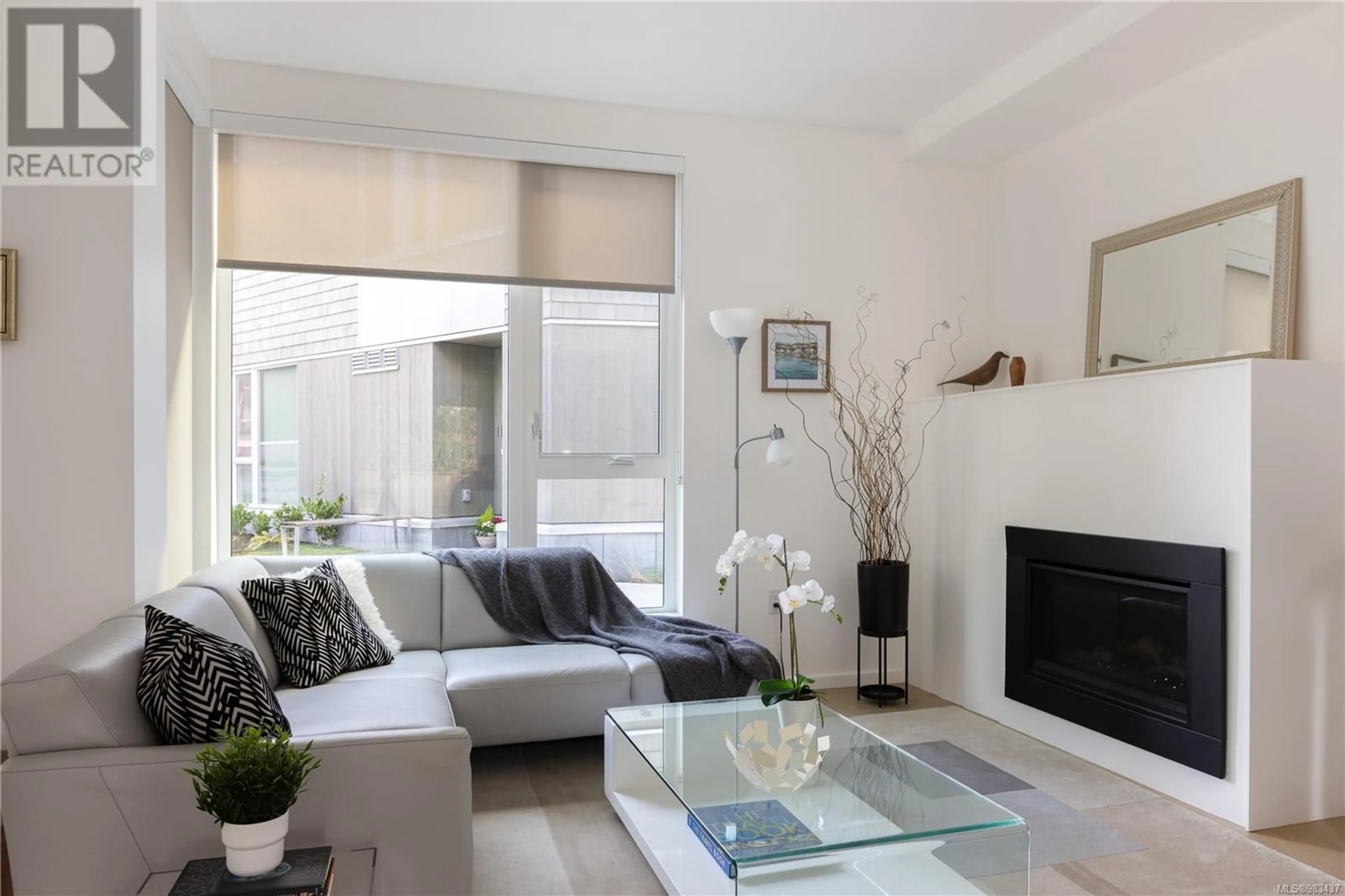 Living room with furniture, unknown for 119 - 1720 FAIRFIELD ROAD, Victoria British Columbia V8S1G3