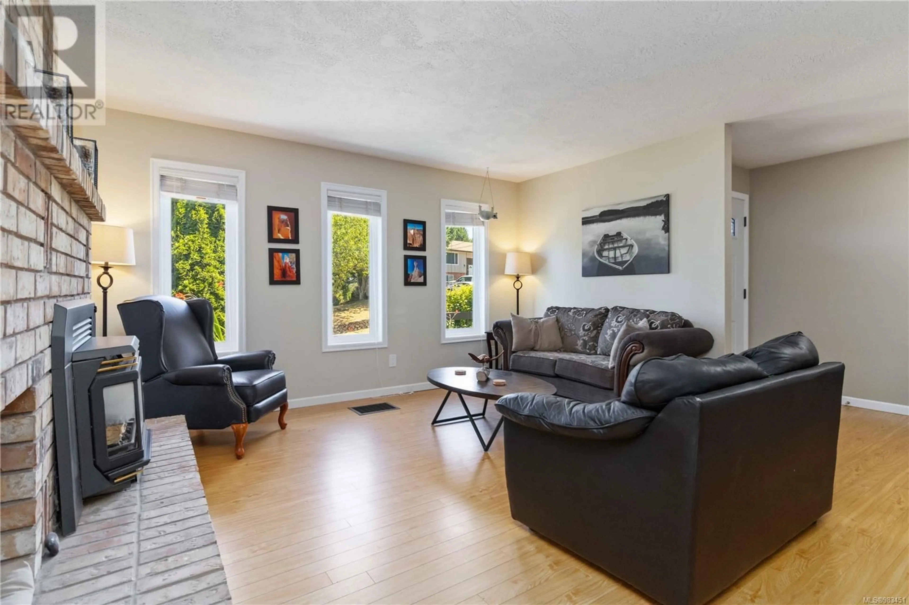 Living room with furniture, unknown for 3352 Mary Anne Cres, Colwood British Columbia V9C3L2