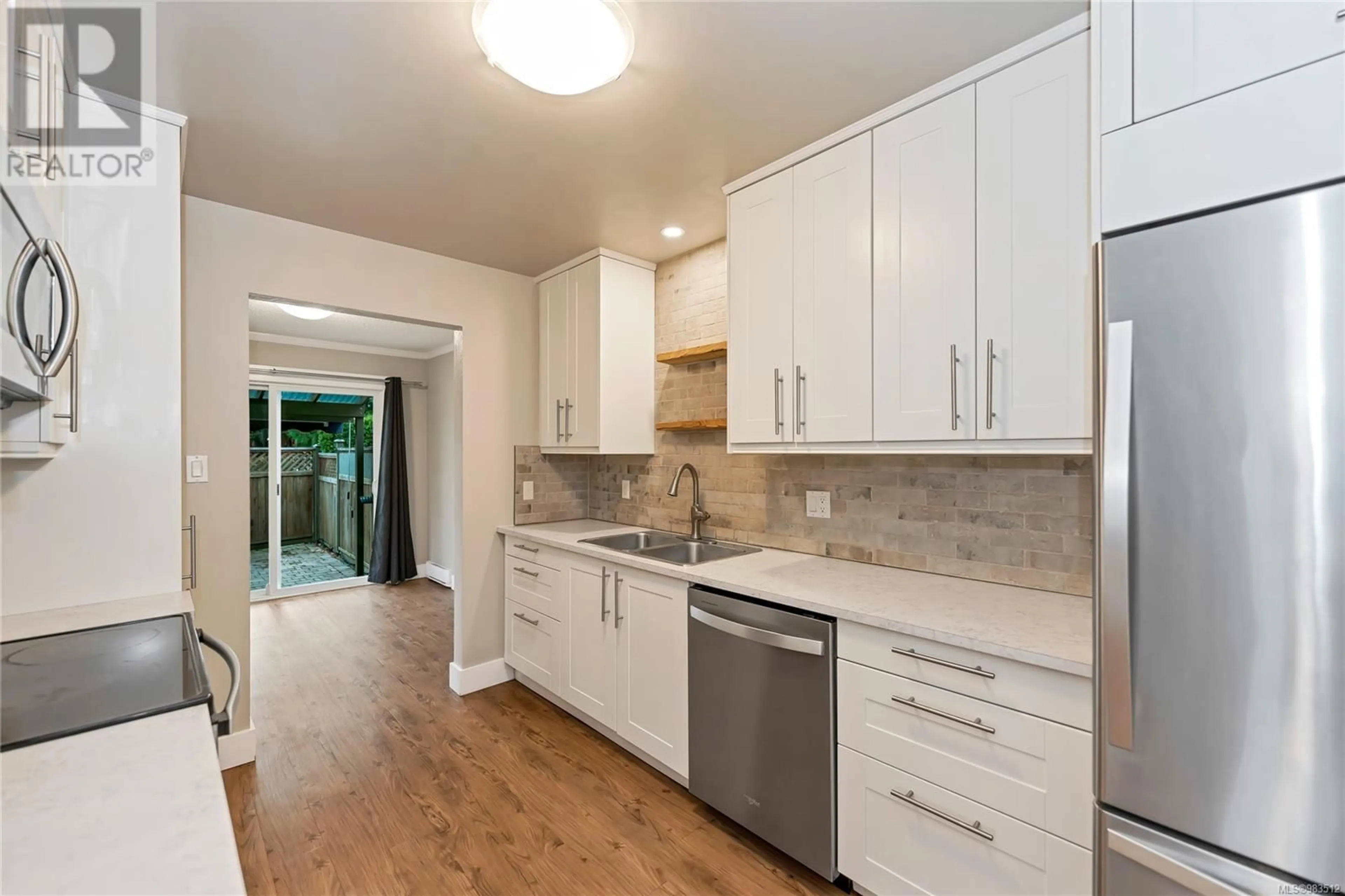 Open concept kitchen, unknown for 4 1945 Lisnoe Ave, Central Saanich British Columbia V8M1T2