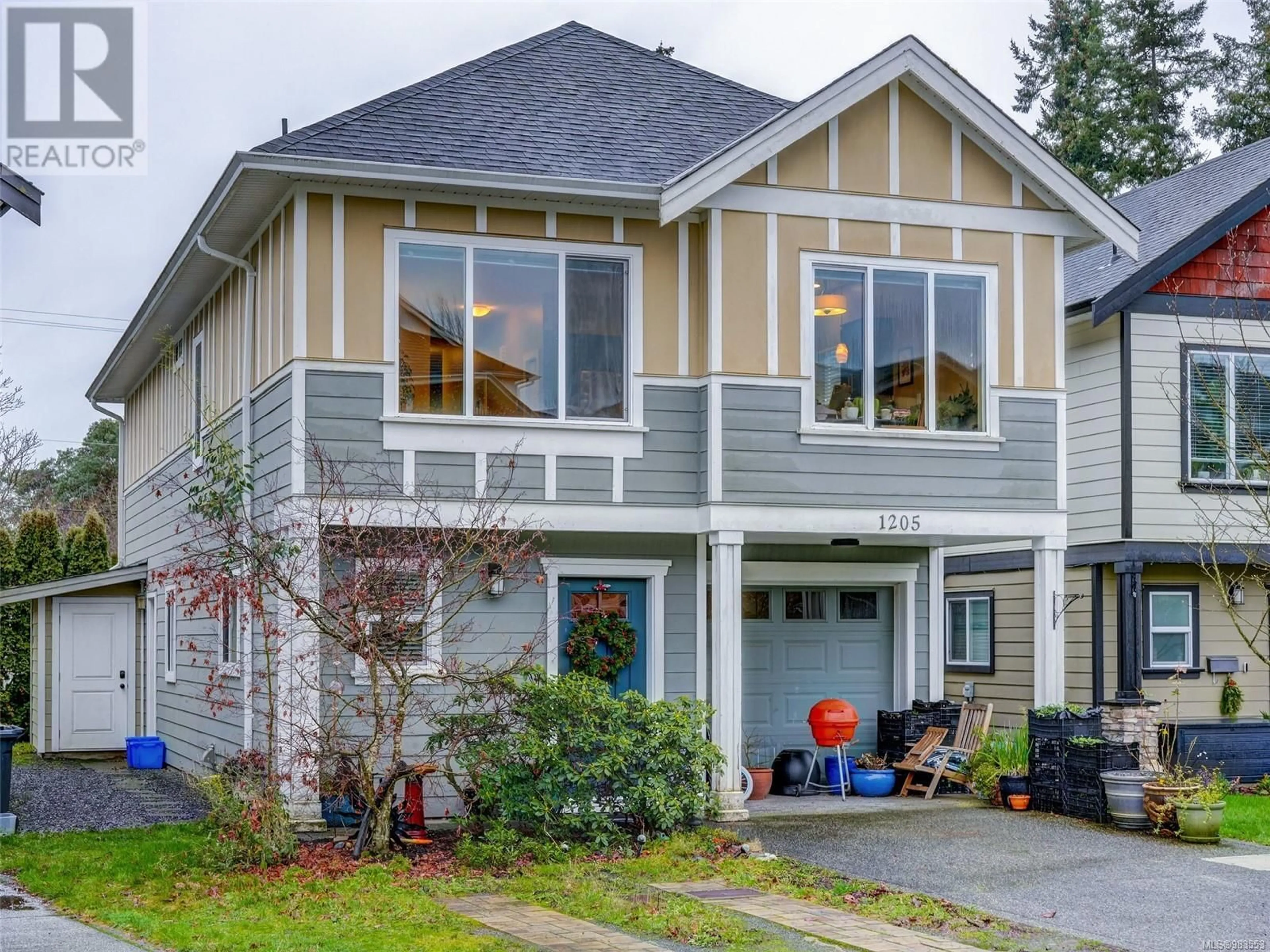 Home with vinyl exterior material, street for 1205 Parkdale Creek Gdns, Langford British Columbia V9B4G9