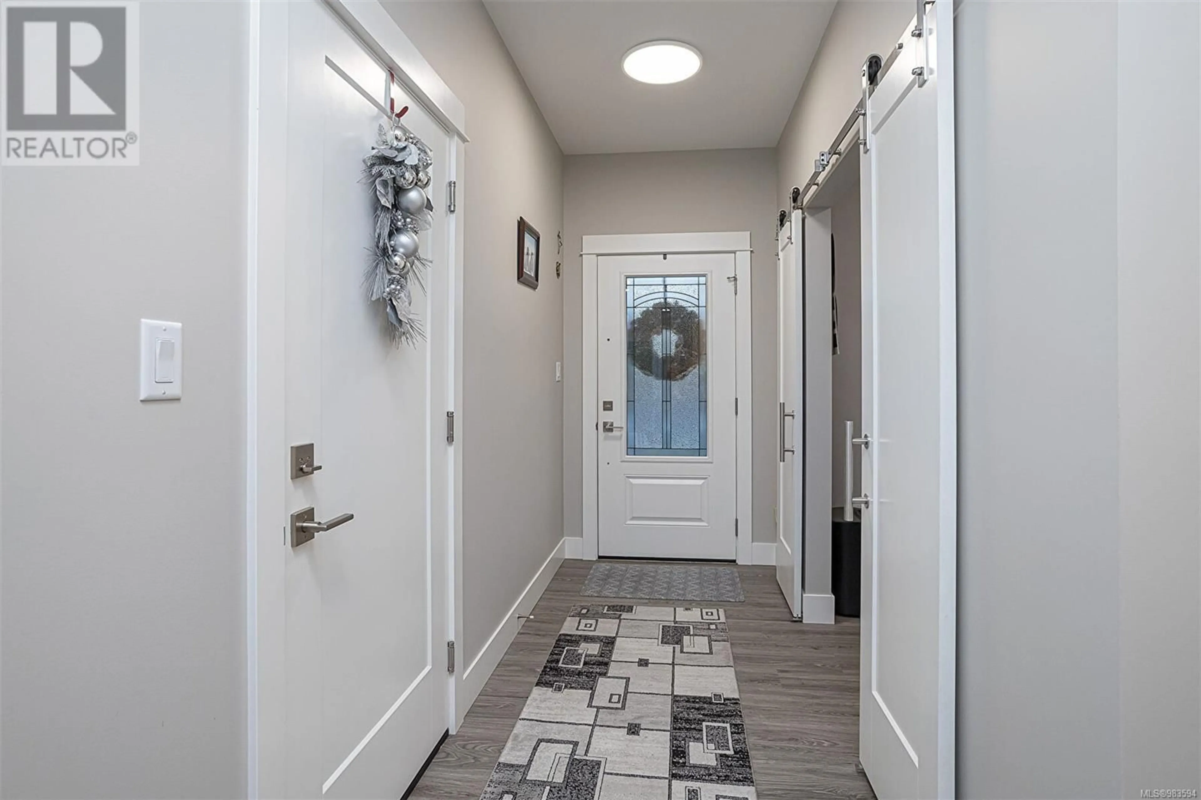 Indoor entryway for 6427 Hopkins Crt, Sooke British Columbia V9Z1P6