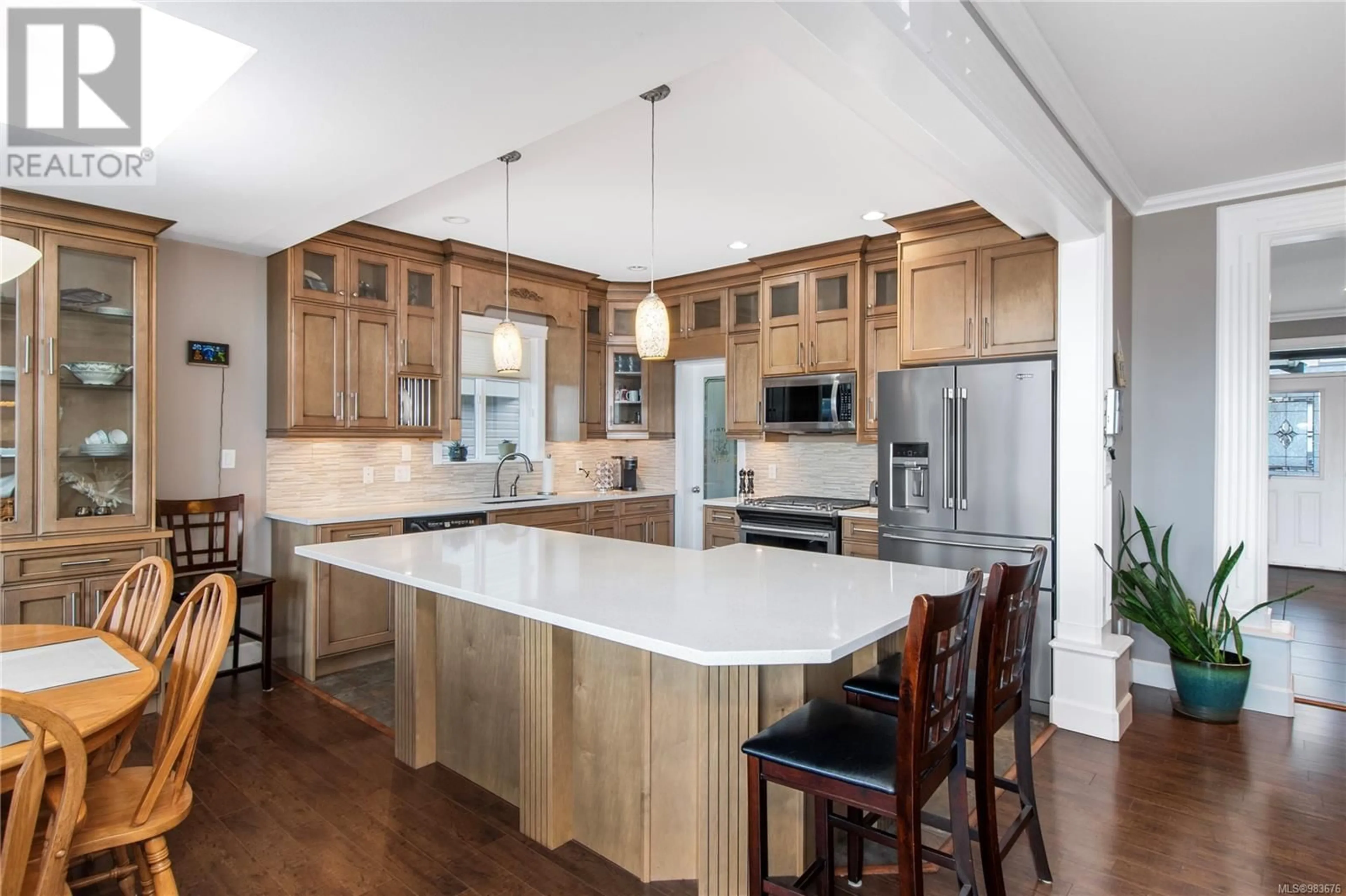 Open concept kitchen, unknown for 632 Nodales Dr, Campbell River British Columbia V9W0A5