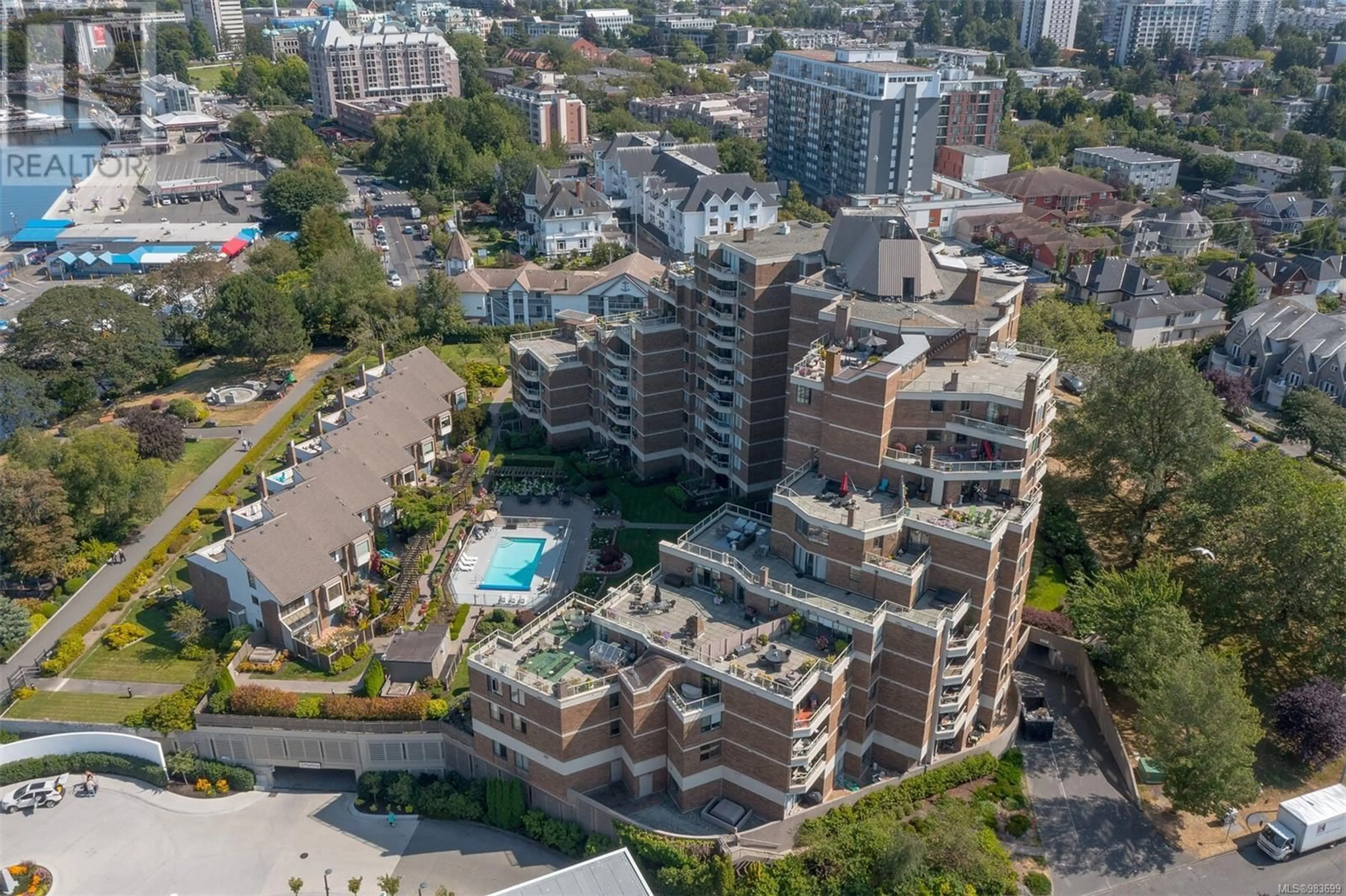 A pic from outside/outdoor area/front of a property/back of a property/a pic from drone, city buildings view from balcony for 415 225 Belleville St, Victoria British Columbia V8V4T9