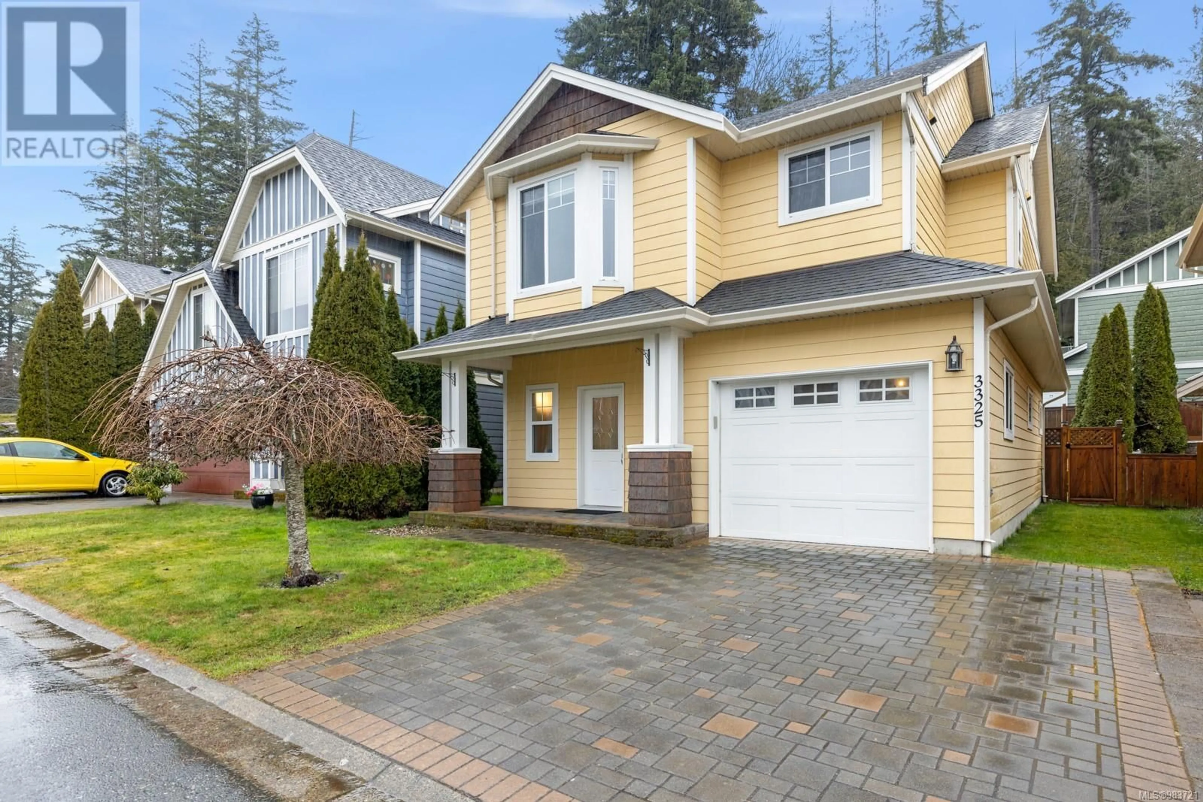 Home with vinyl exterior material, street for 3325 Blueberry Lane, Langford British Columbia V9C0A9