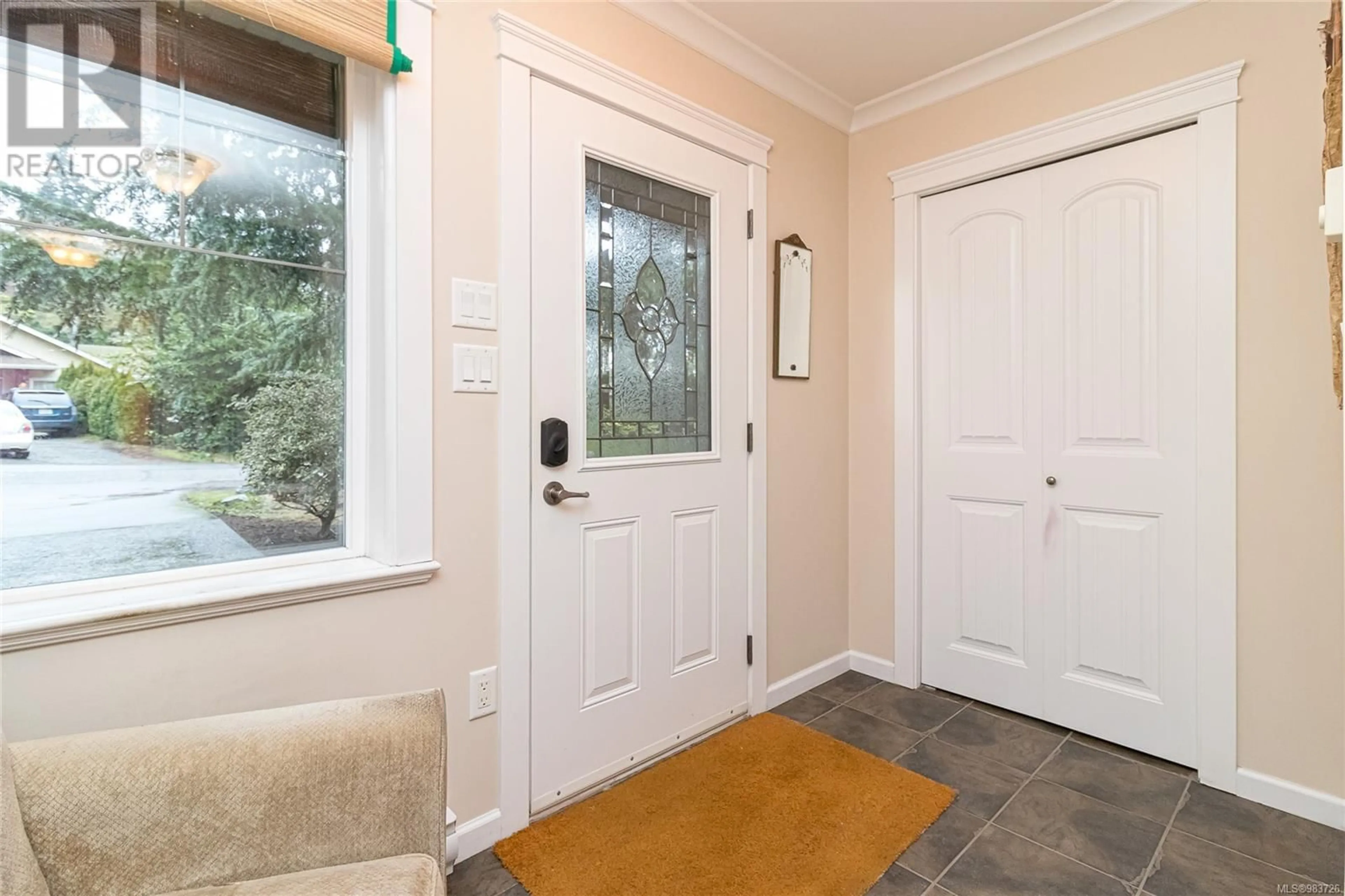 Indoor entryway for 2656 Rainville Rd, Langford British Columbia V9B3N1