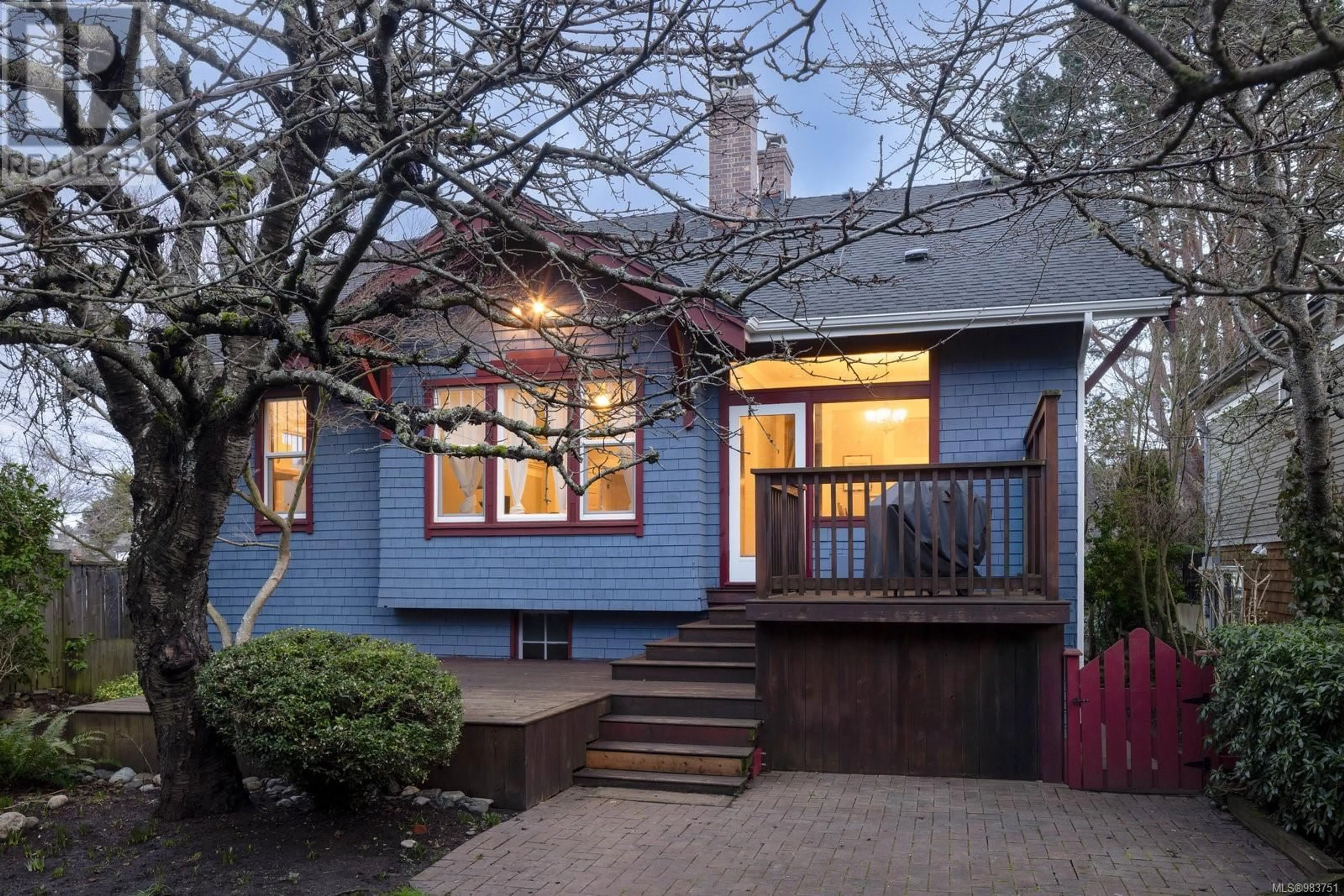 Home with brick exterior material, street for 310 Vancouver St, Victoria British Columbia V8V3T1