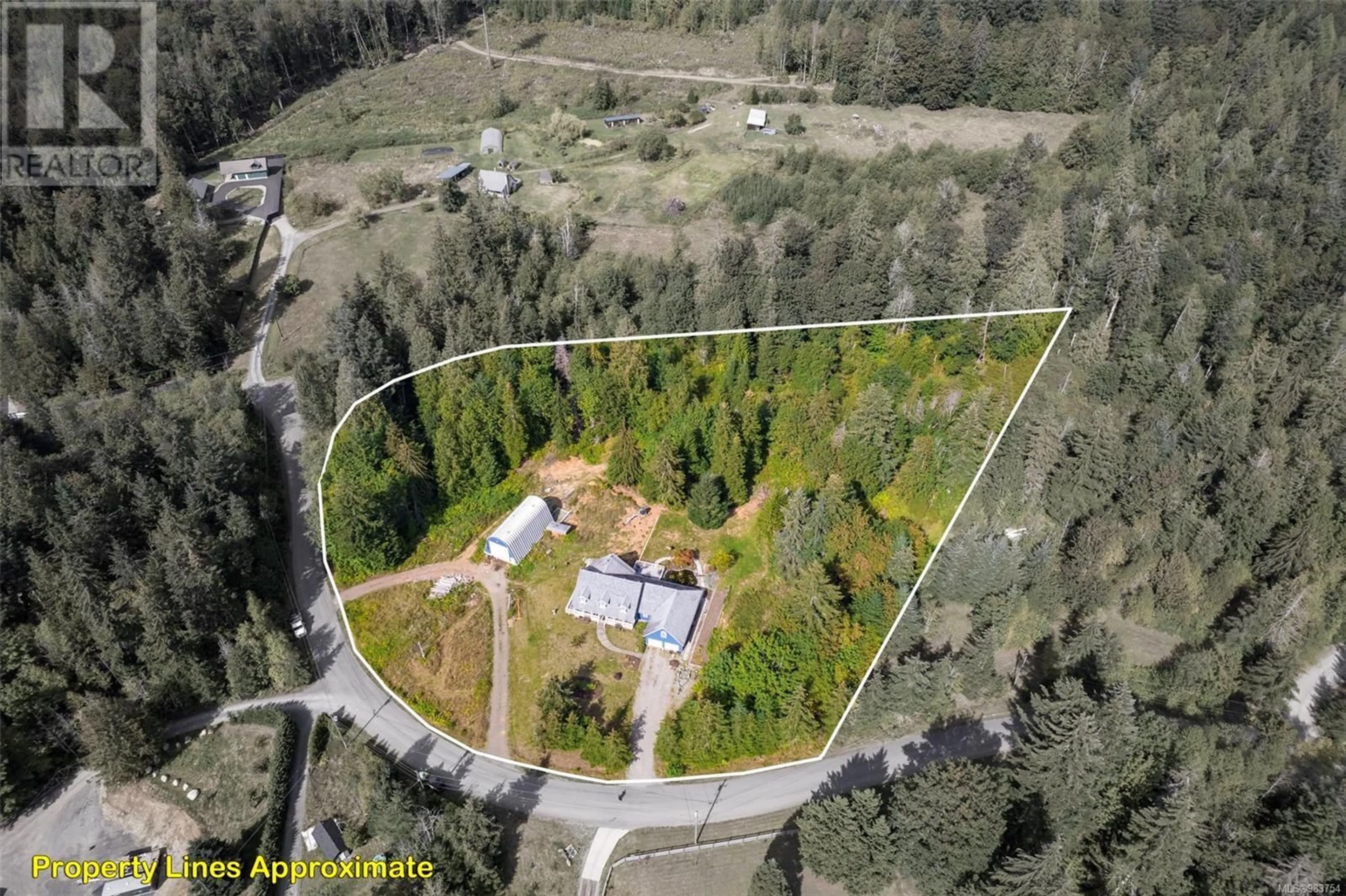 A pic from outside/outdoor area/front of a property/back of a property/a pic from drone, building for 7837 Mountain Ranch Rd, Port Alberni British Columbia V9Y8M4