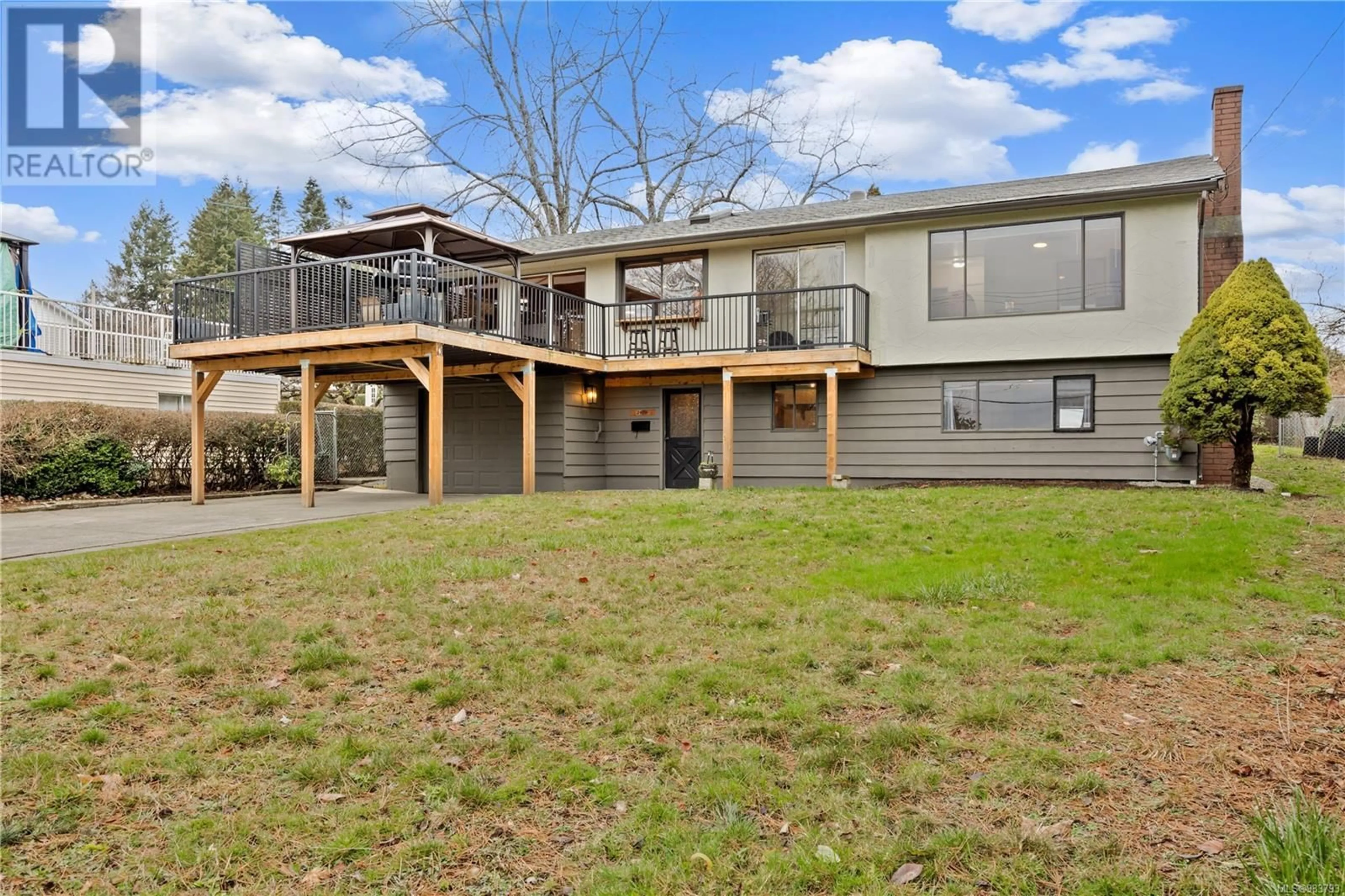 Patio, water/lake/river/ocean view for 2178 Downey Ave, Comox British Columbia V9M1W8