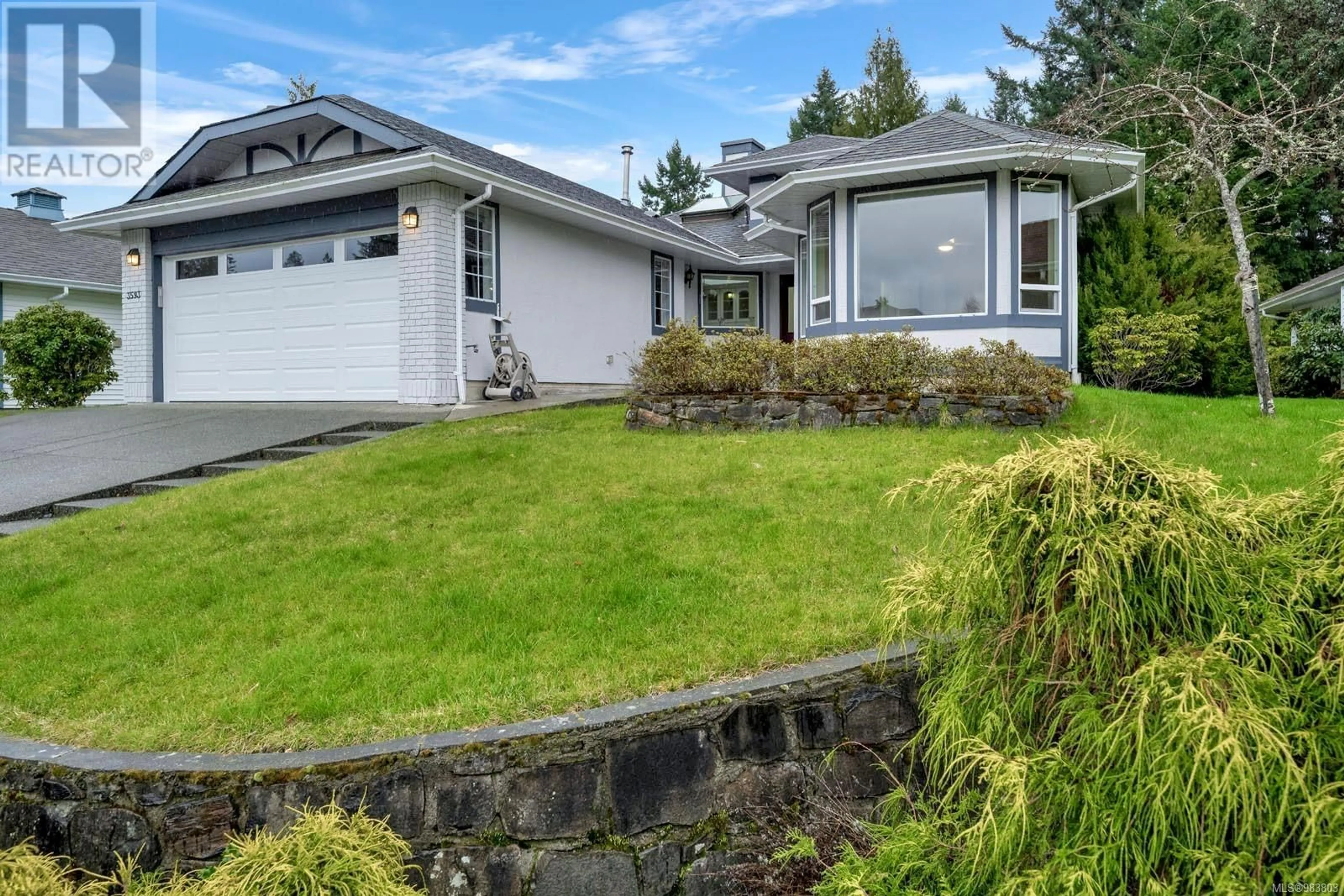 Home with vinyl exterior material, street for 3593 Arbutus Dr N, Cobble Hill British Columbia V0R1L1