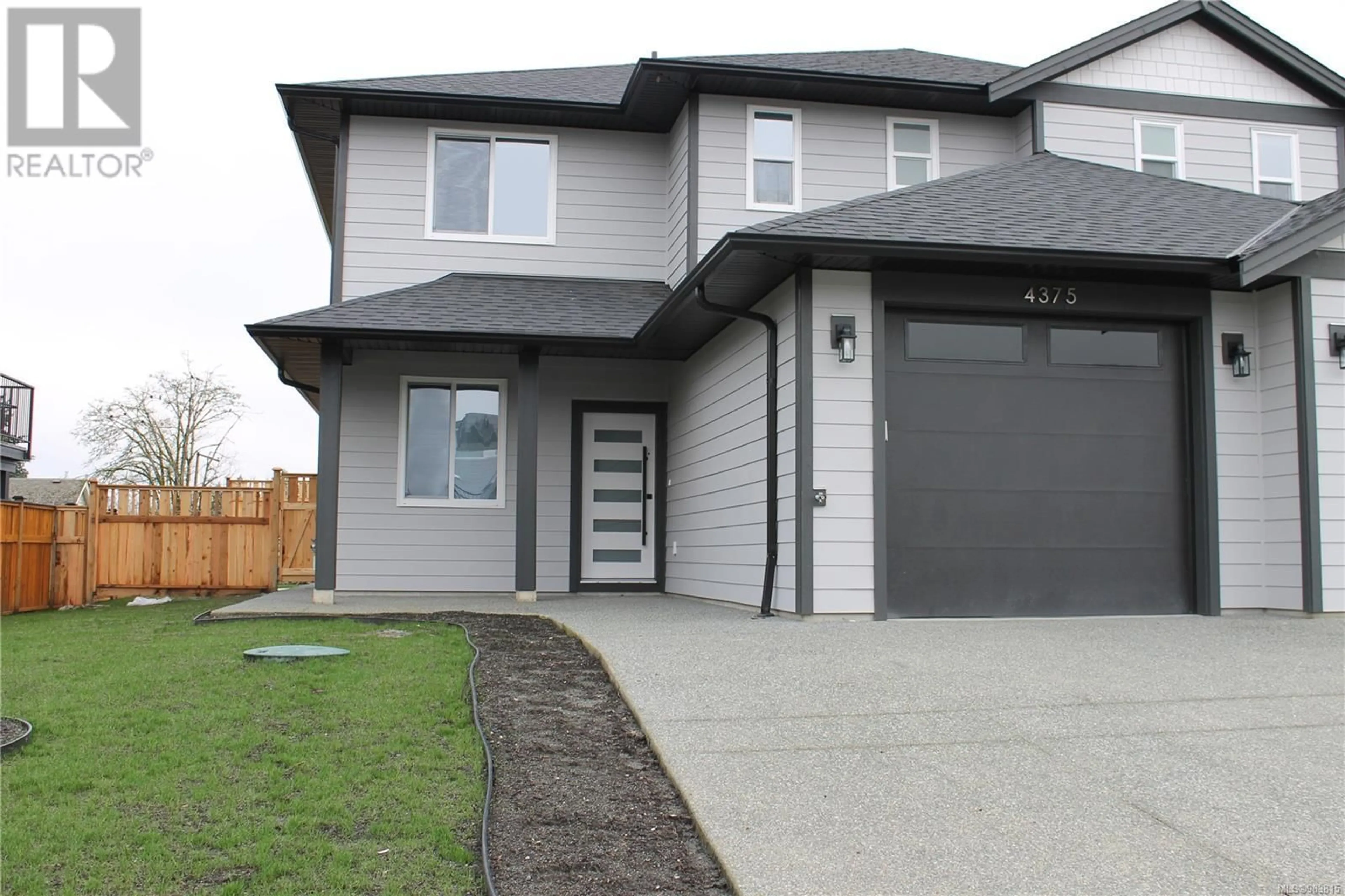 Home with vinyl exterior material, street for 4375 Bains Mill Rd, Duncan British Columbia V9L4G5