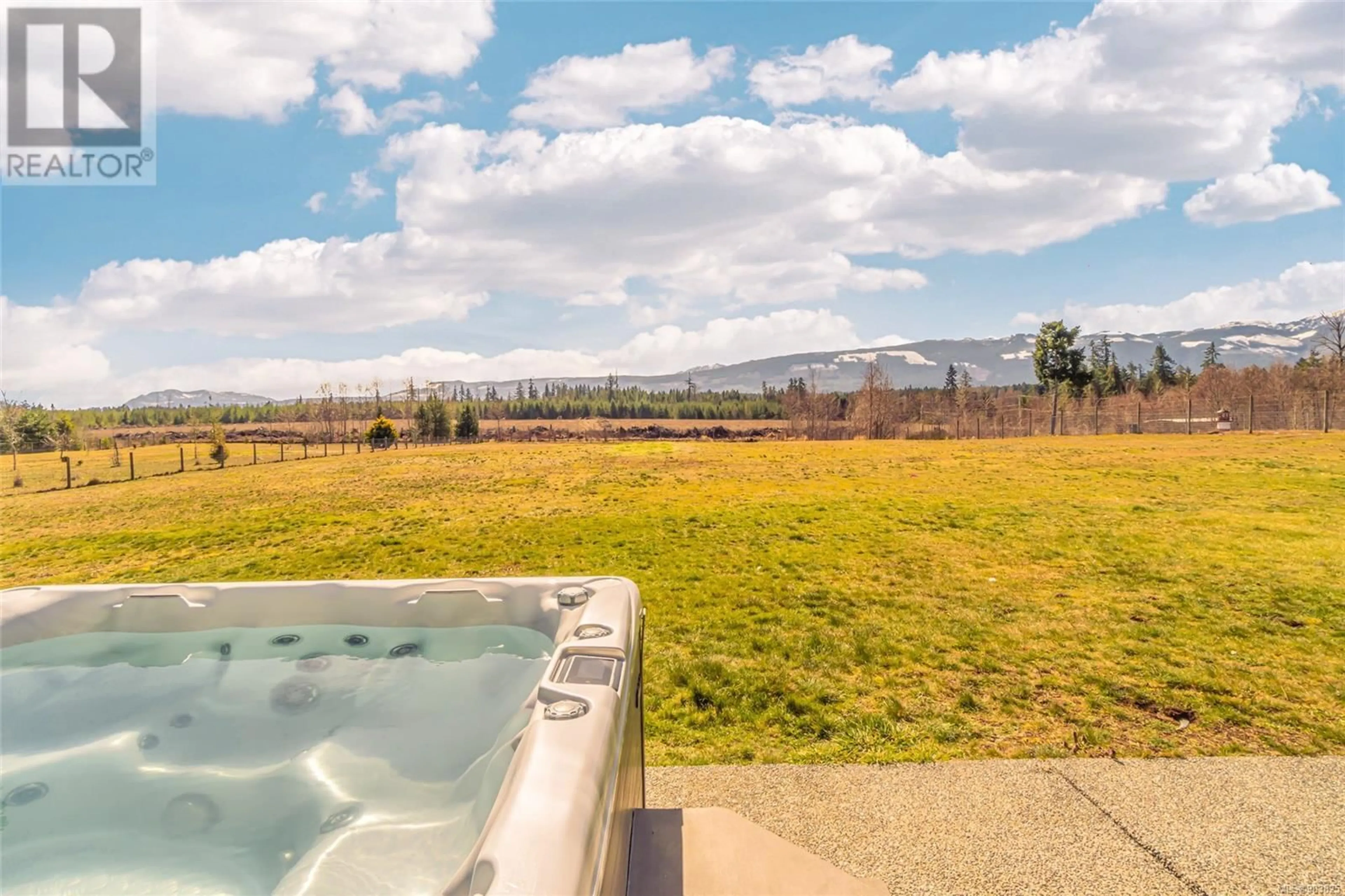 Pool for 2070 SUN KING ROAD, Coombs British Columbia V0R1M0