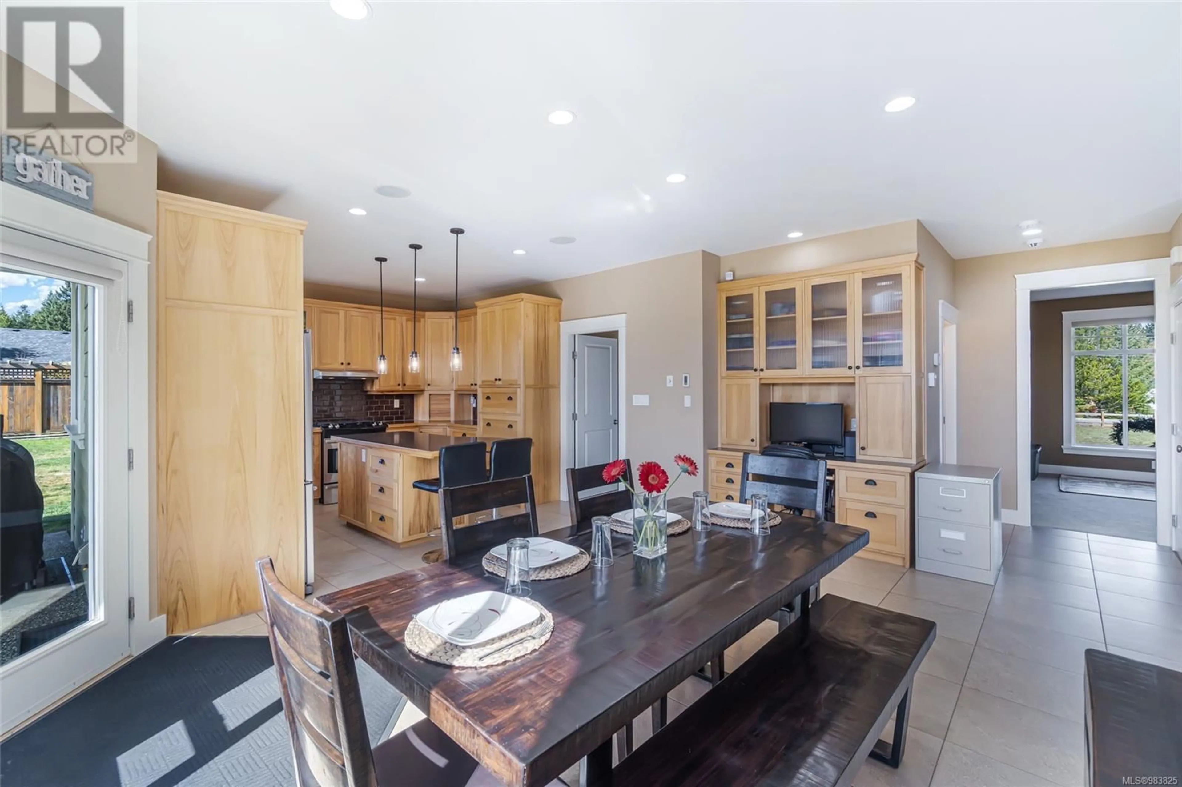 Open concept kitchen, unknown for 2070 Sun King Rd, Coombs British Columbia V0R1M0