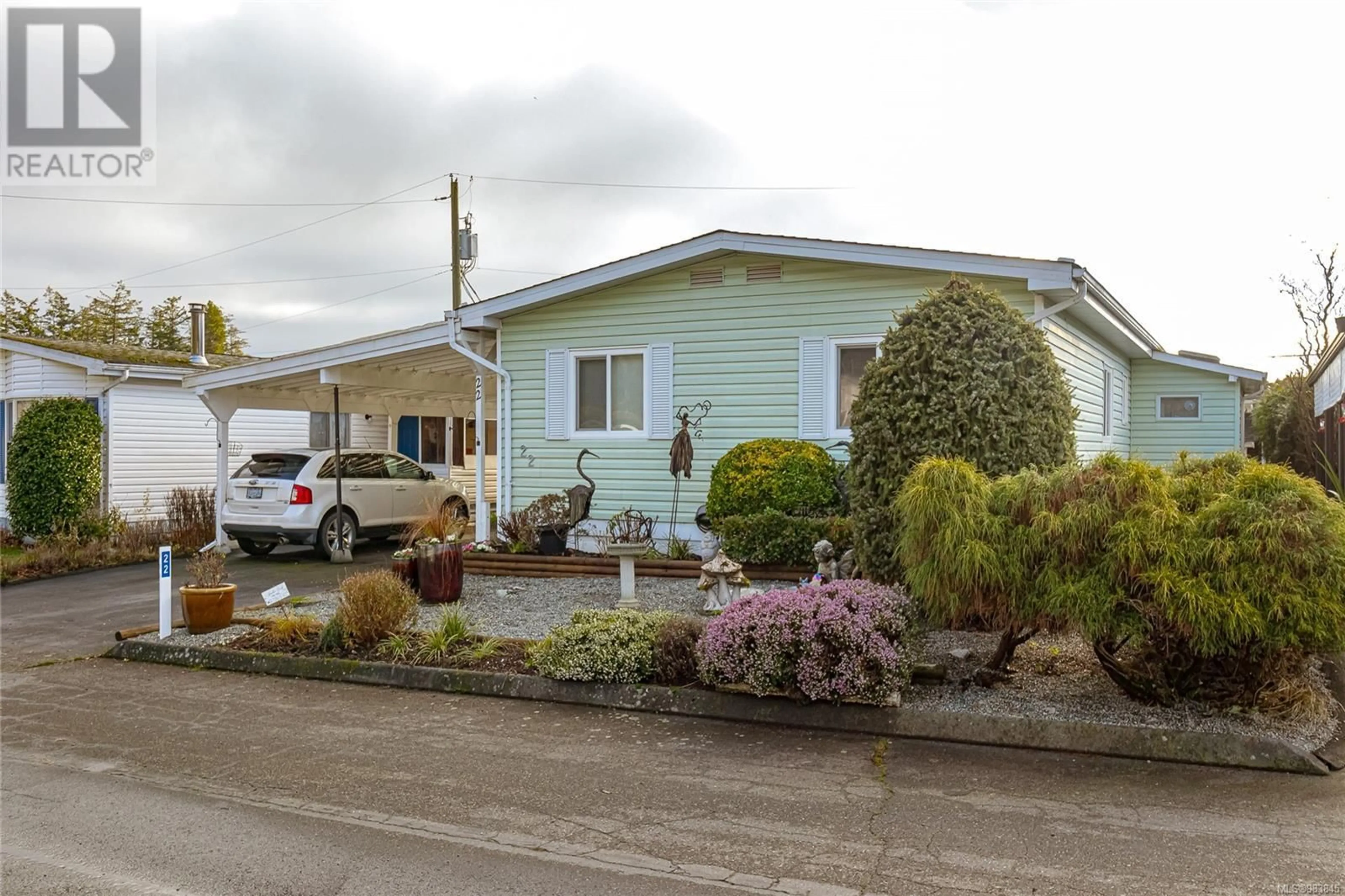 A pic from outside/outdoor area/front of a property/back of a property/a pic from drone, street for 22 7701 Central Saanich Rd, Central Saanich British Columbia V8X1X3