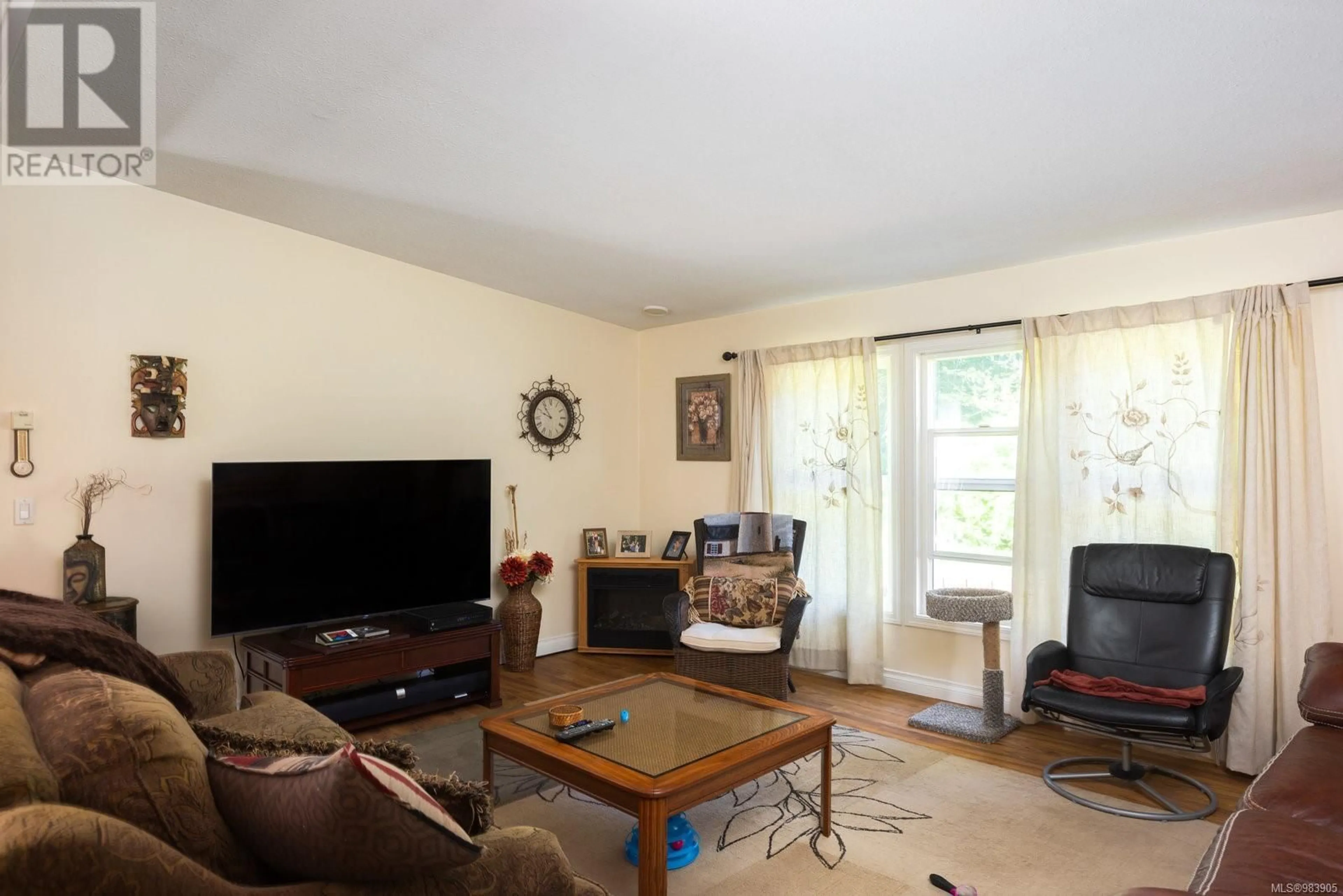 Living room with furniture, unknown for 7321 PACHEENA ROAD, Port Renfrew British Columbia V0S1K0