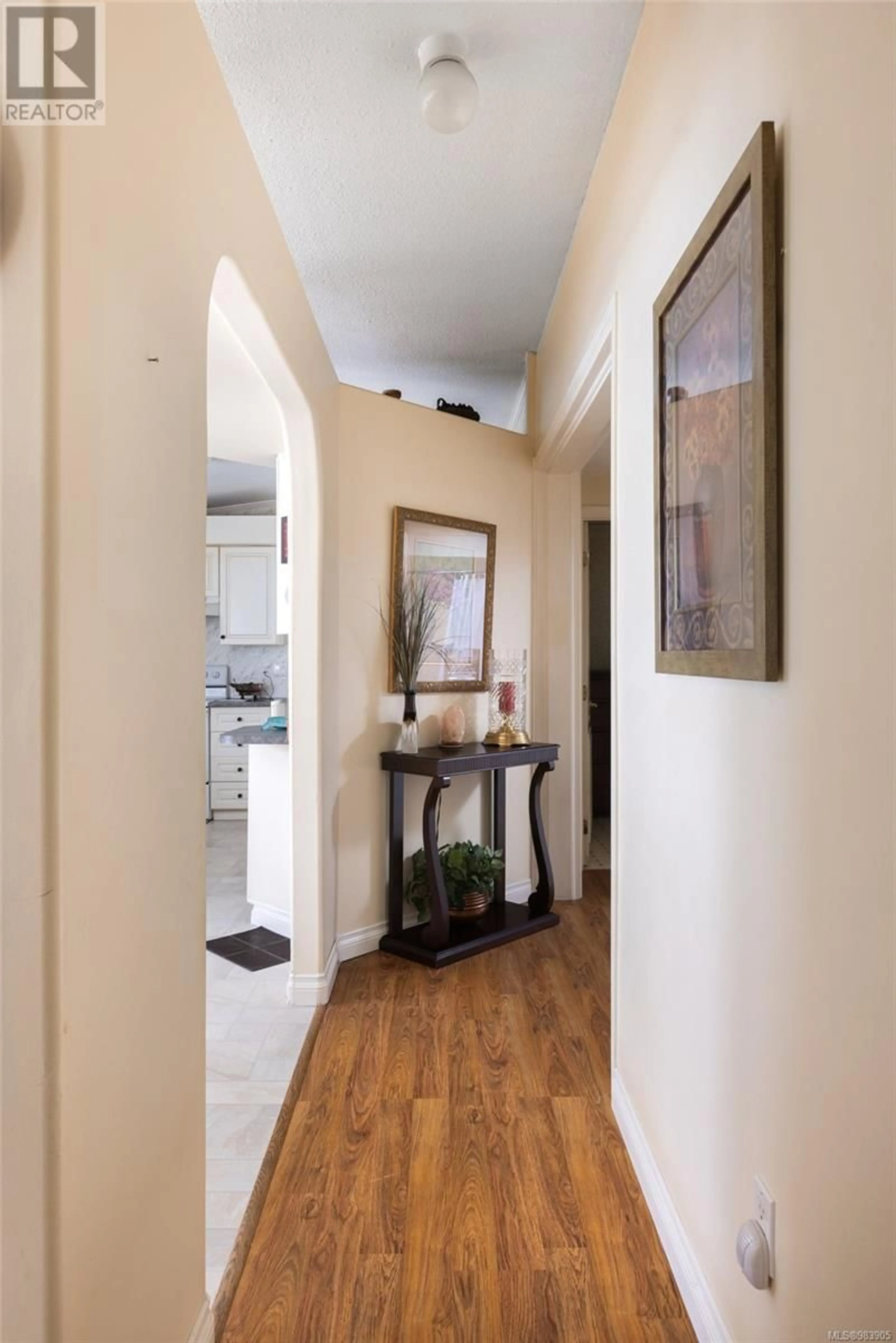 Indoor entryway for 7321 PACHEENA ROAD, Port Renfrew British Columbia V0S1K0