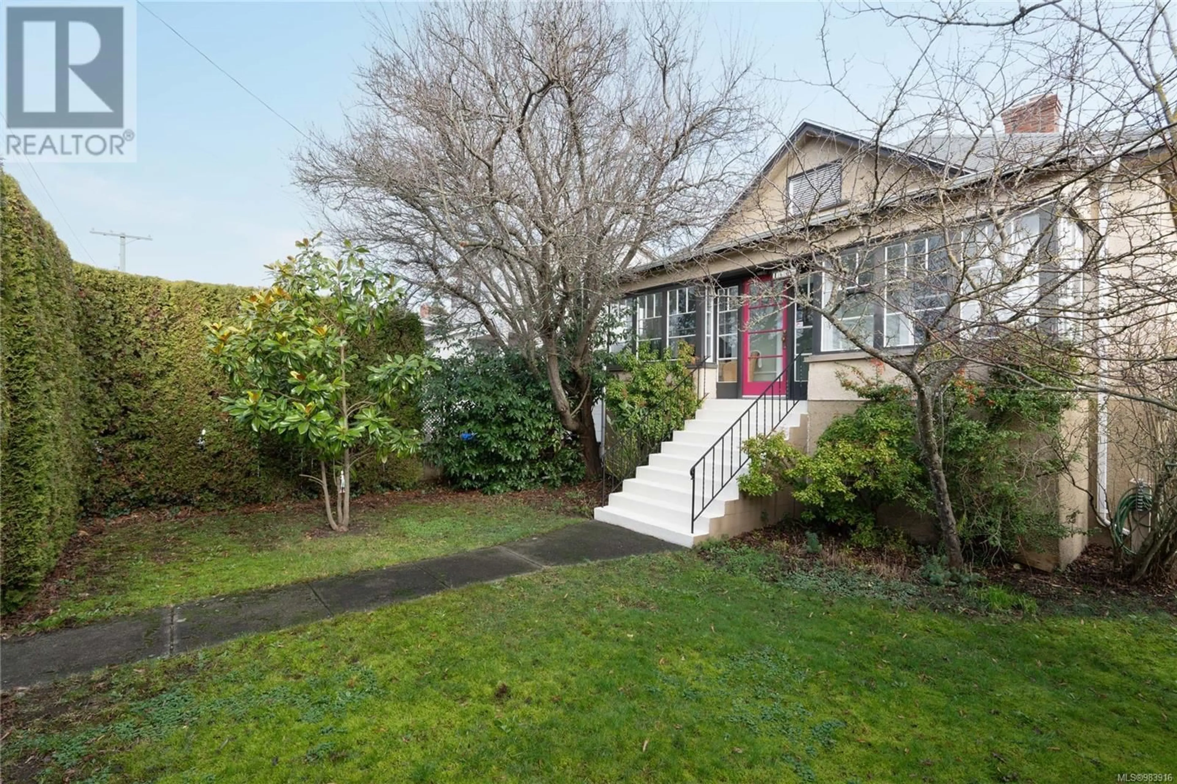 A pic from outside/outdoor area/front of a property/back of a property/a pic from drone, street for 1605 Foul Bay Rd, Oak Bay British Columbia V8R5A2