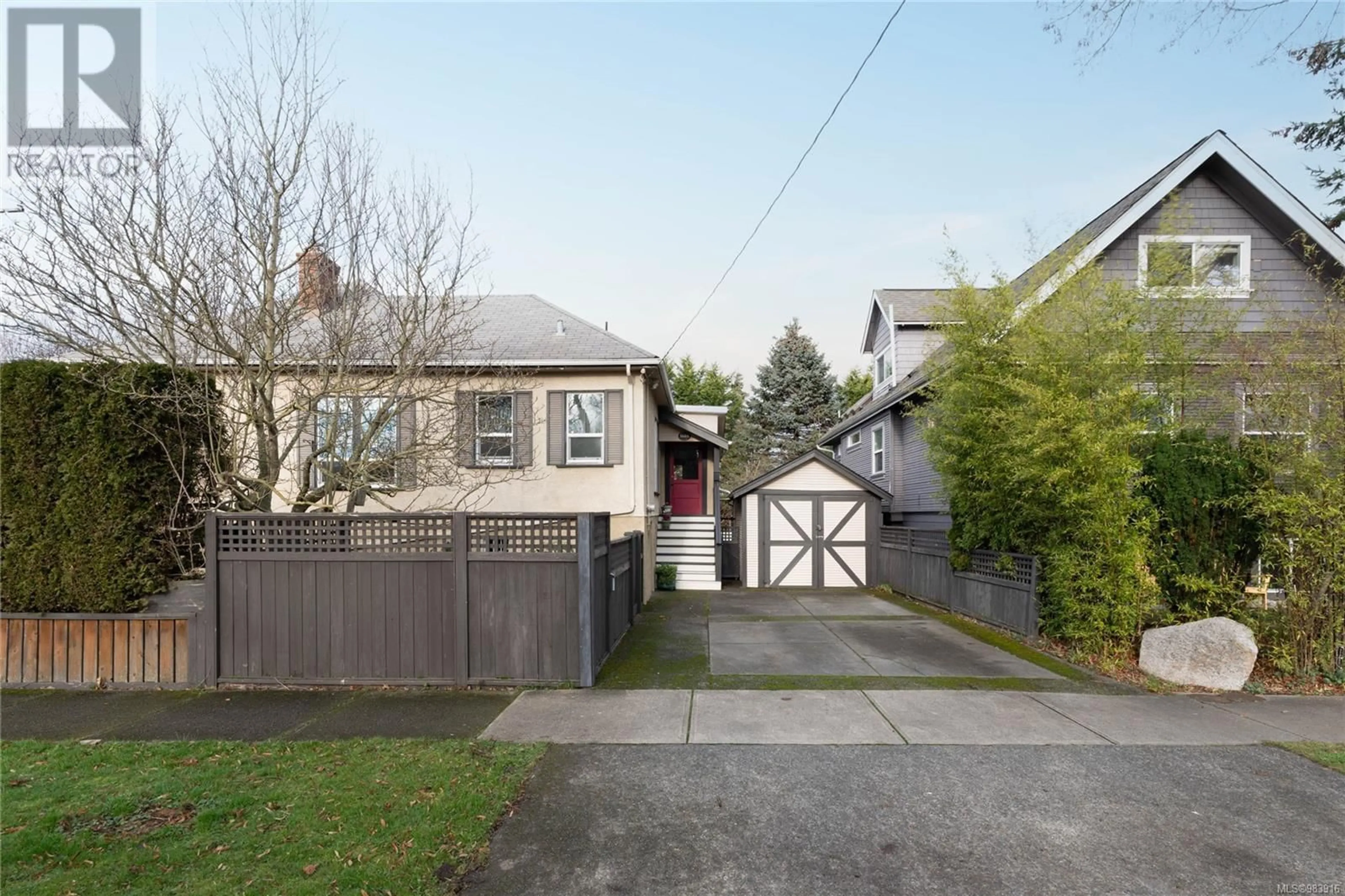 A pic from outside/outdoor area/front of a property/back of a property/a pic from drone, street for 1605 Foul Bay Rd, Oak Bay British Columbia V8R5A2