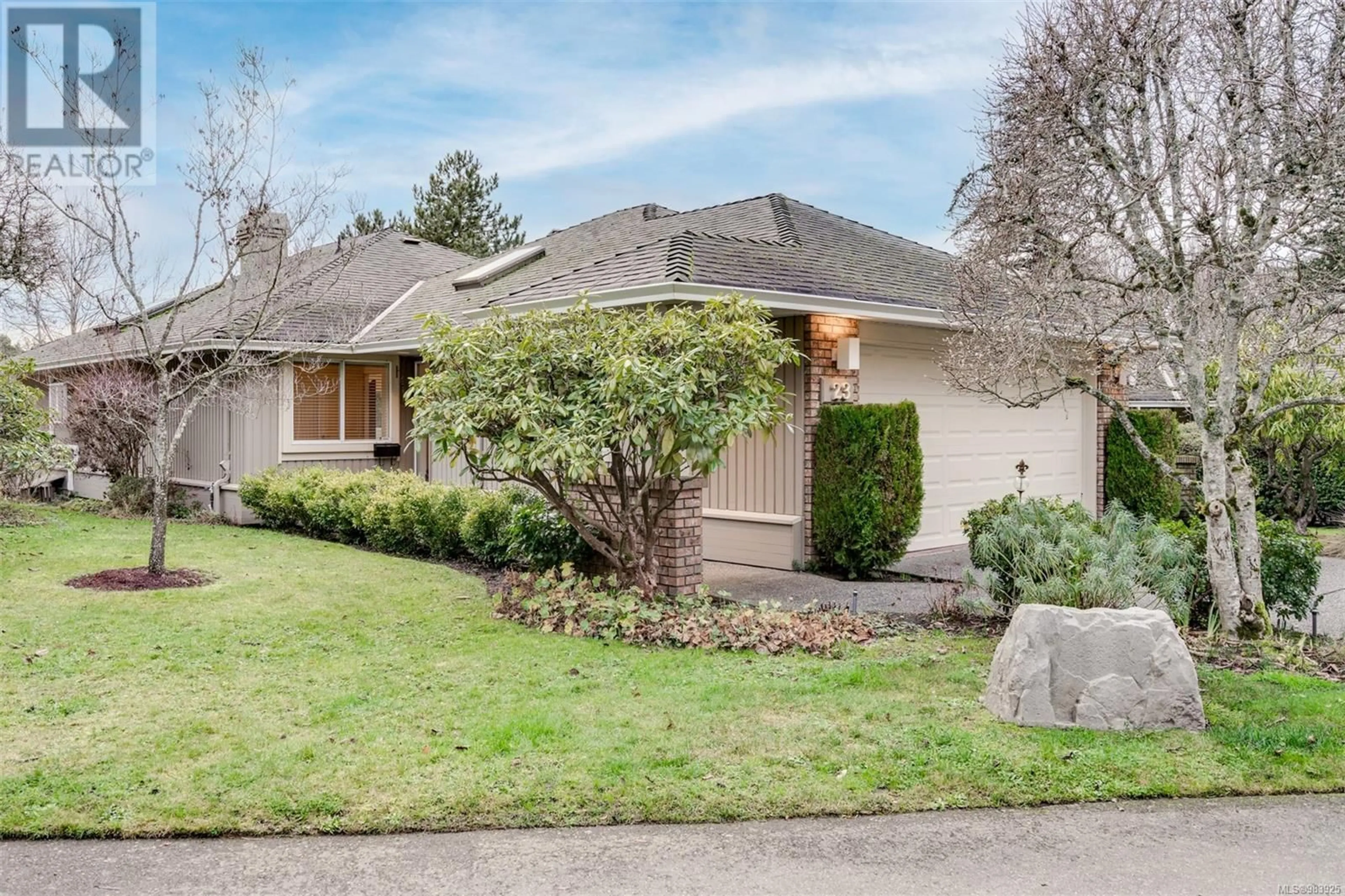 Home with brick exterior material, street for 23 899 Royal Oak Ave, Saanich British Columbia V8X3T3