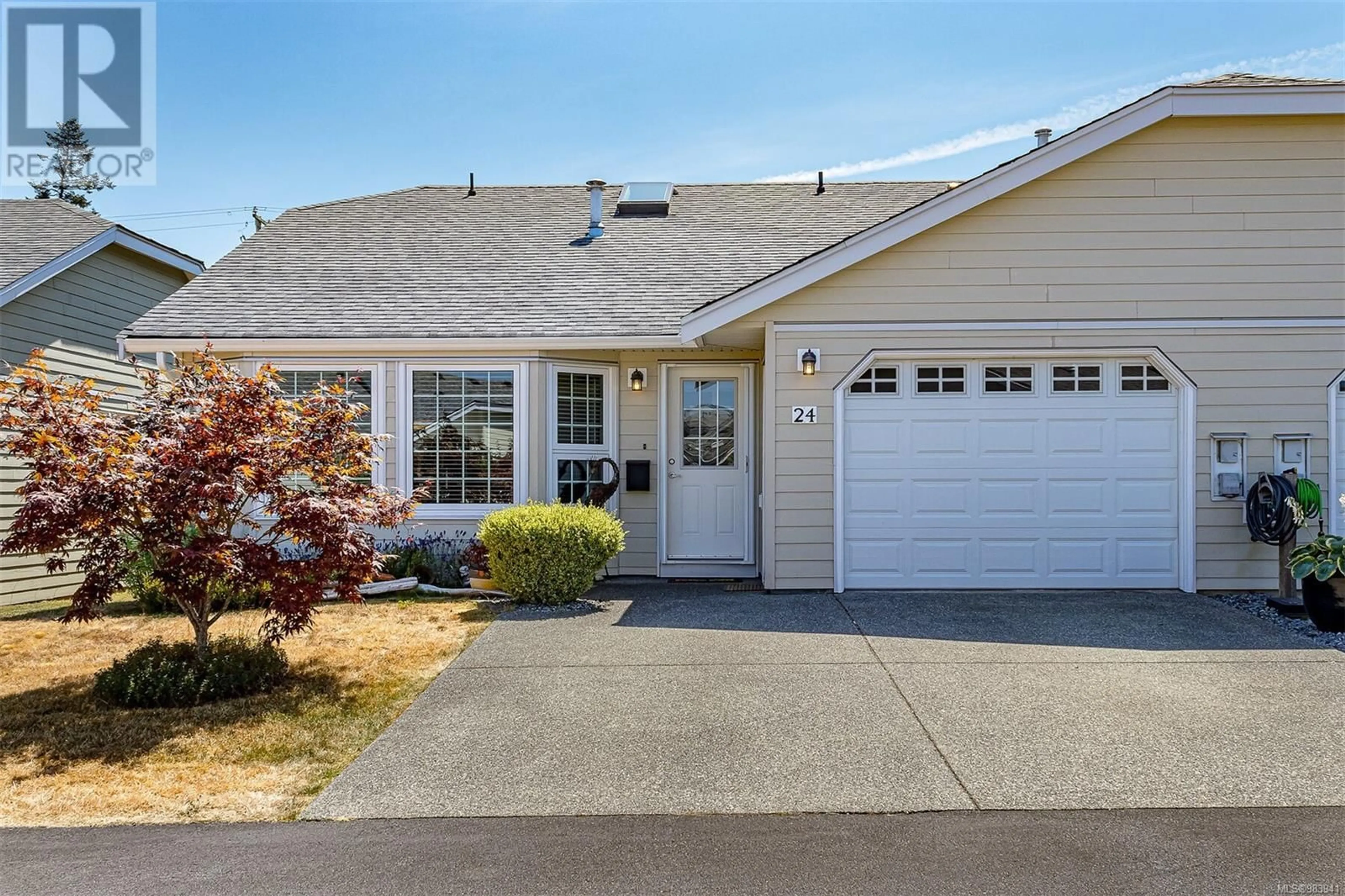 Home with vinyl exterior material, street for 24 815 Dunsmuir Cres, Ladysmith British Columbia V9G1R8