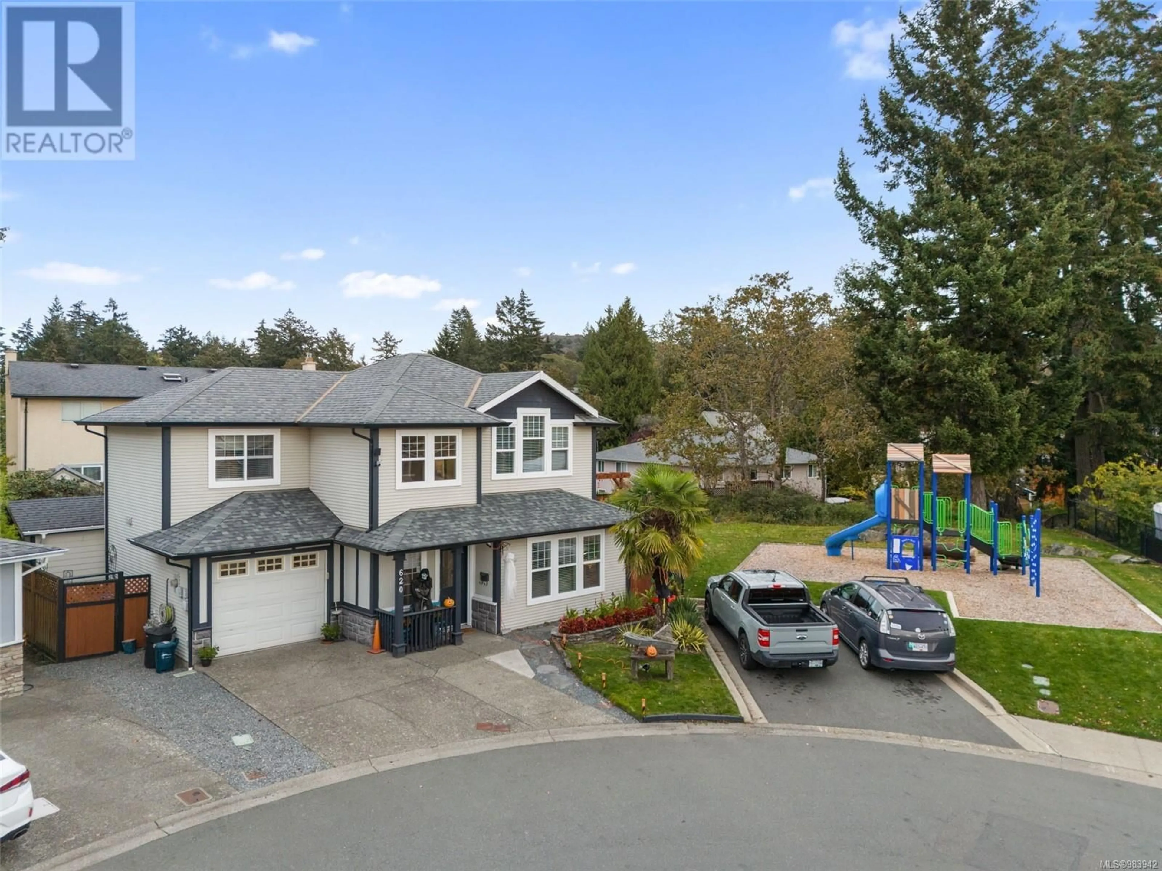 A pic from outside/outdoor area/front of a property/back of a property/a pic from drone, street for 620 Windman Crt, Langford British Columbia V9B6N4