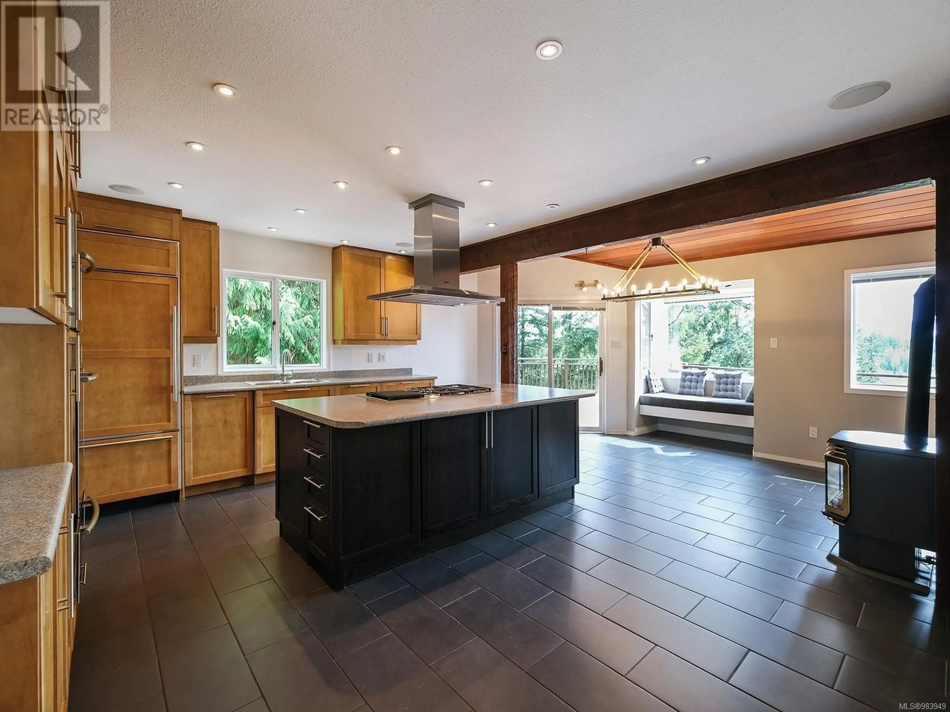 Open concept kitchen, ceramic/tile floor for 7701 Richards Trail, Duncan British Columbia V9L6B2