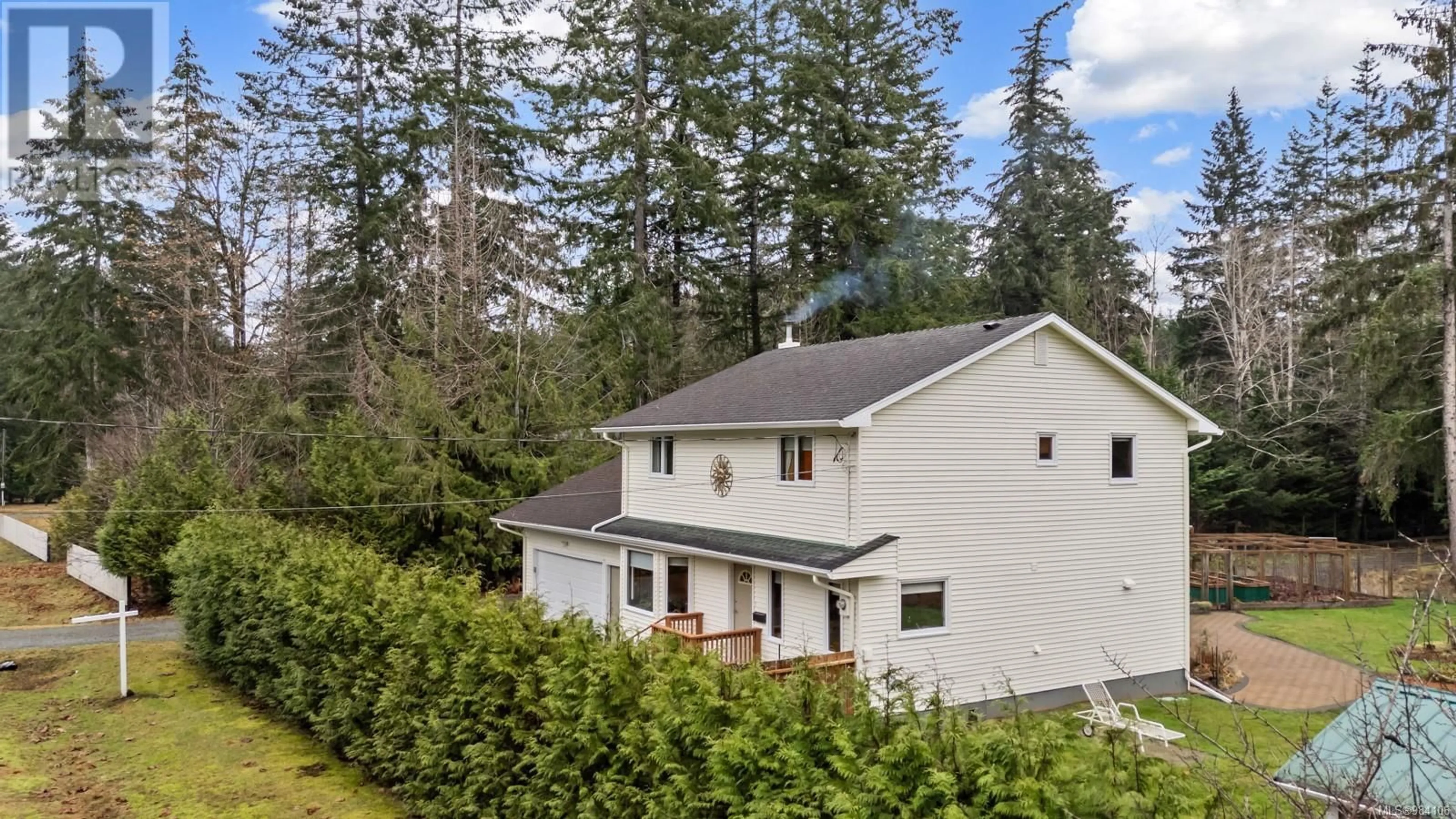 A pic from outside/outdoor area/front of a property/back of a property/a pic from drone, unknown for 385 Bates Dr, Fanny Bay British Columbia V0R1W0