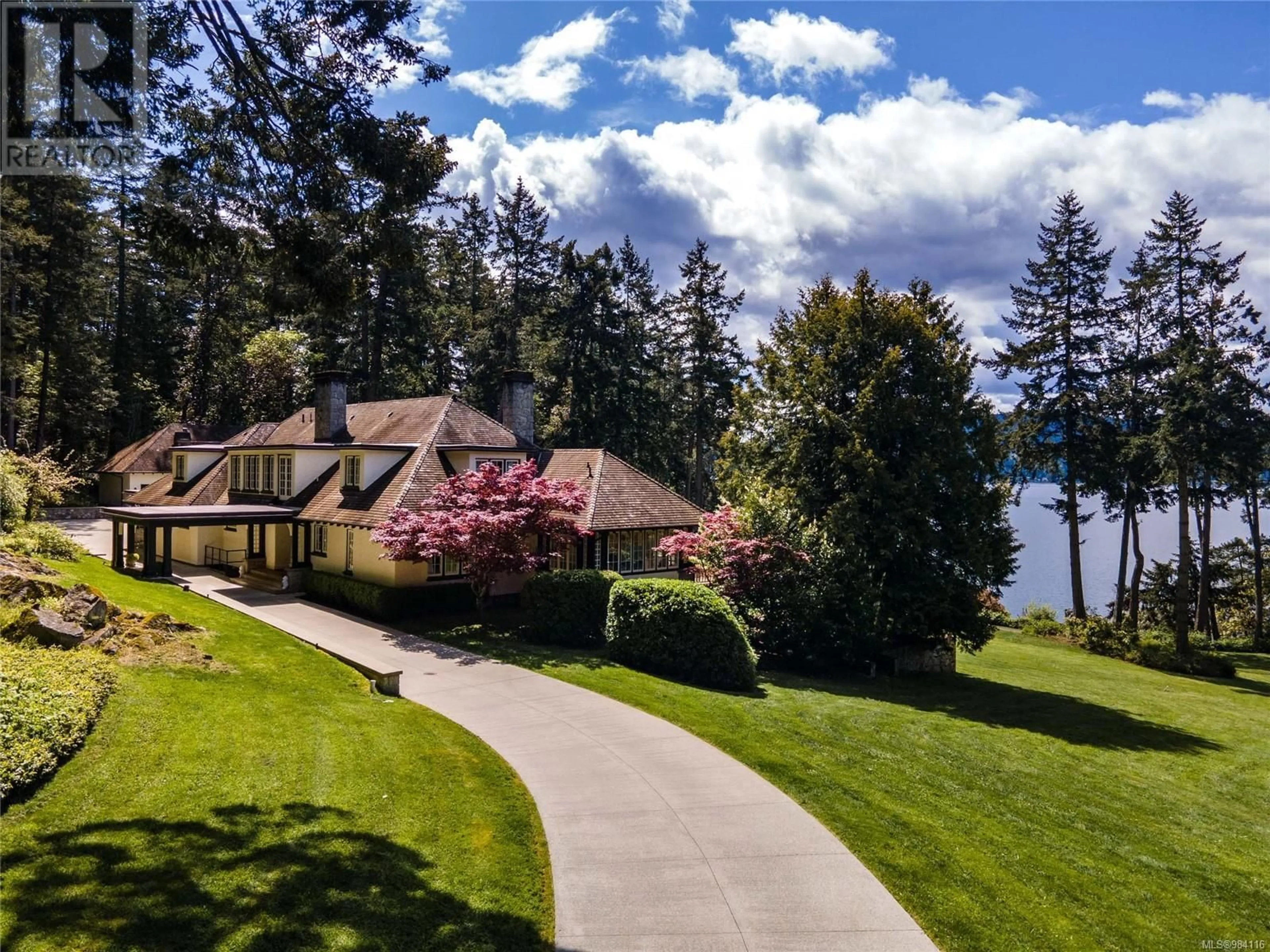 A pic from outside/outdoor area/front of a property/back of a property/a pic from drone, water/lake/river/ocean view for 605 Senanus Dr, Central Saanich British Columbia V8M1S6